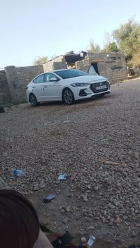 النترا ٢٠١٩وارد خليجي للبيع نقد فقط السعر ١٤٢ السياره ماشيه ٢٠٠ الف قا...