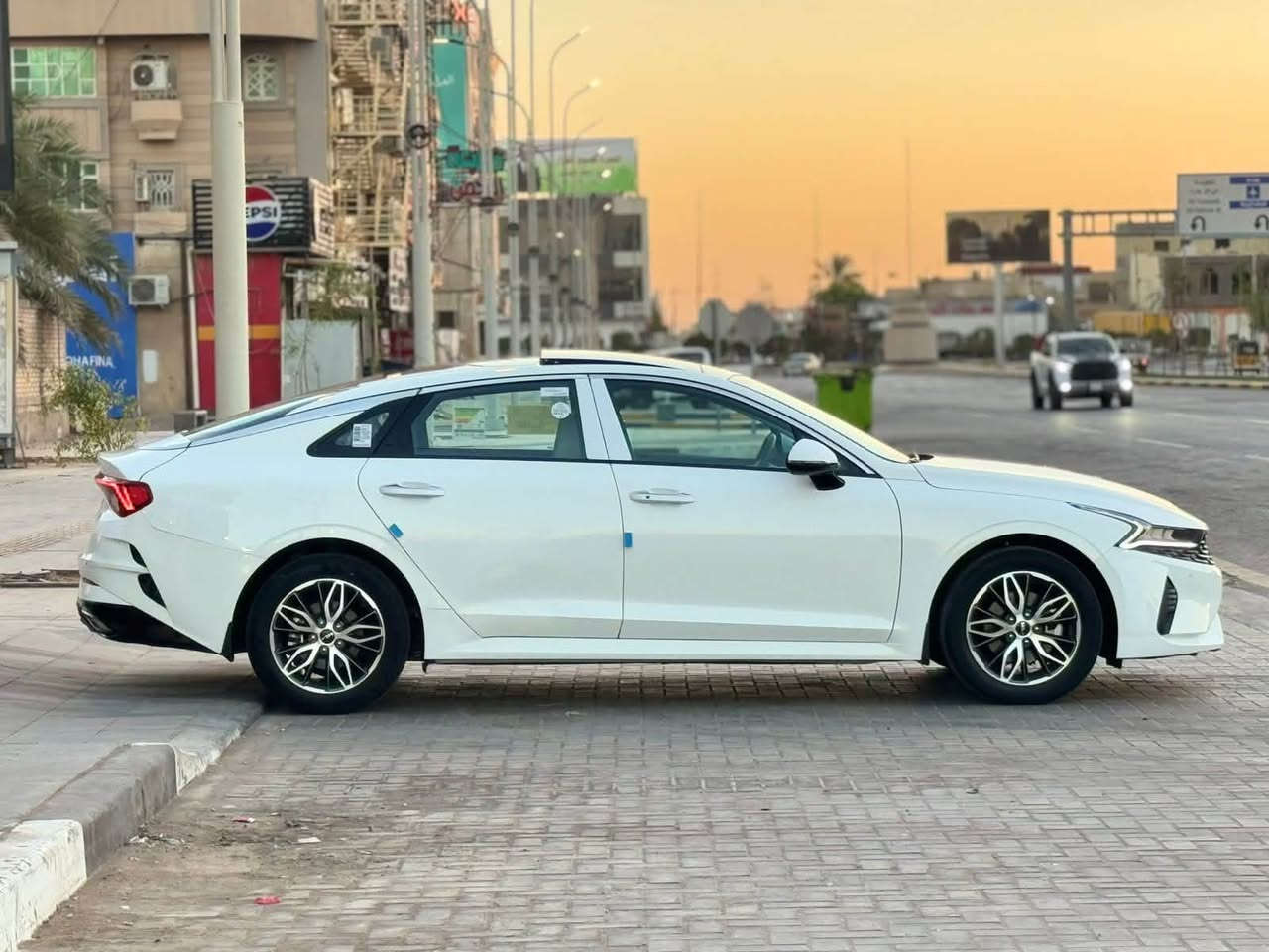 سلام عليكم للبيع كي فايف مديل 2022سياره خليجي كفاله عامه فول موصفات رقم أربيل تريد وكاله تريد تحويل محرك 2000 سعر 195ستفسار عل رقم ‭

‭***********‬
