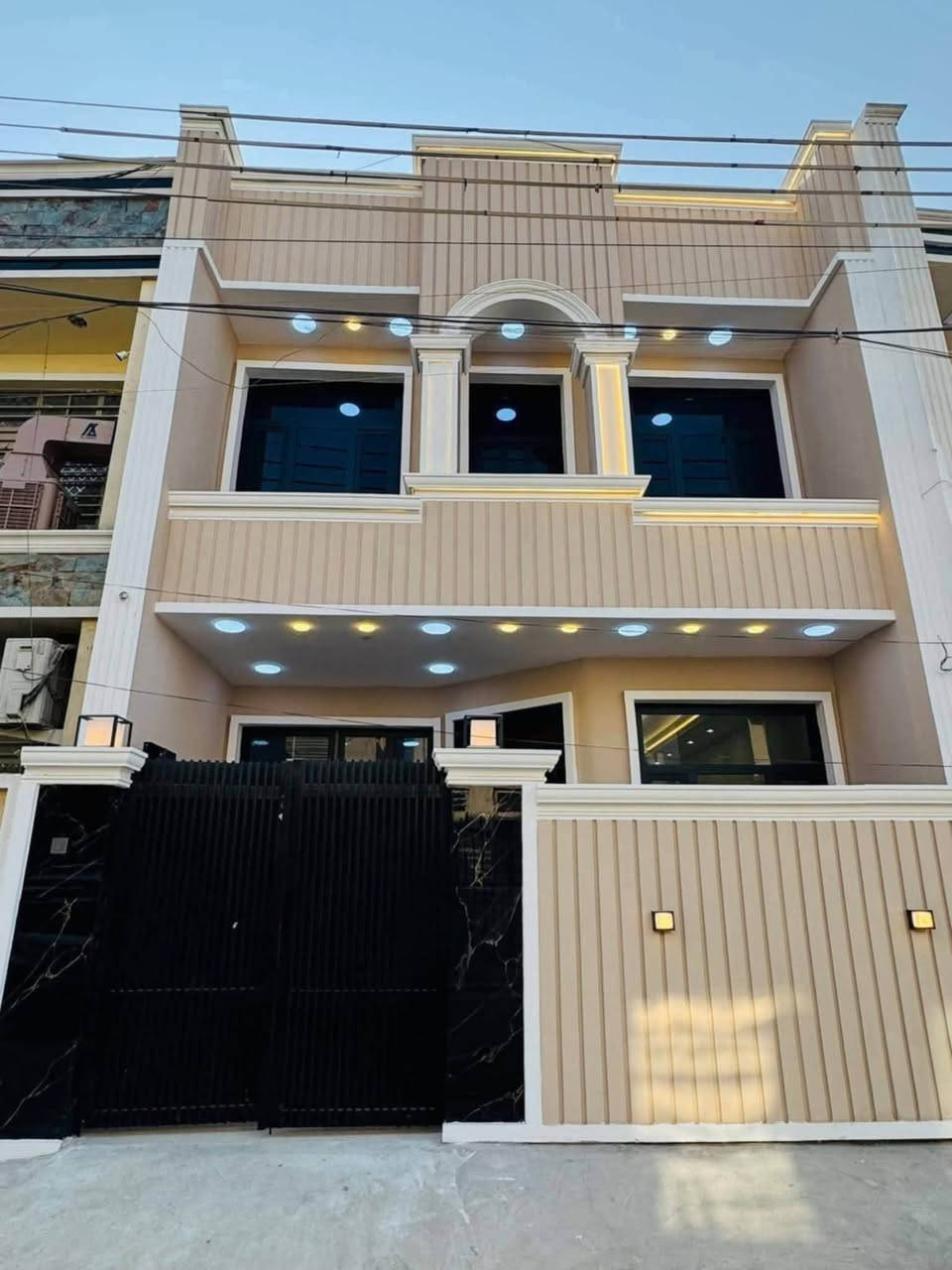يعلن مكتب 📍المتوكل 📍
للمقاولات بناء الدور السكنية بنظام القسط والنقد
ترميم 
بناء 
اضافة بناء 
للبناء هياكل  او تسليم مفتاح 🔑 
بناء مزارع ترفيهية 
بناء عمارات او محلات تجارية 

مواصفات درجة أولى 
المقدمة نصف المبلغ 
والنصف الثاني اقساط شهرية 
يتم حساب  مساحة البناء حسب الخريطة 
 📍ديالى فقط 📍
كلشي باالقساط مع الضمان  
لالستفسار ومراسلة : ***********
