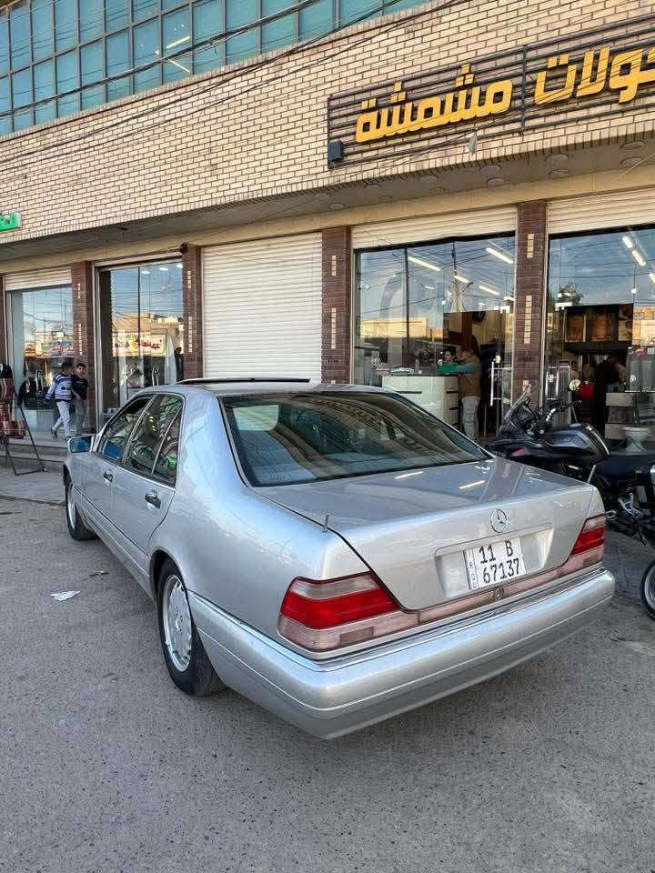 سلام عليكم
بيع ويرهم مراوس

مرسيدس W140 شبح 320 موديل 1994 اصل 
رقم بغداد دولي سنويه هزه رقم جديد تحويل مباشر 
محرك 320 خراطيم بلادي كير D4 مكفولات 
حداديه امامي خلفي تخم تاير مكفولات 
كهربائيات تبريدمنضومه جديده بس تبدل كمبريسر غرفه مخمل نيلي جديده 
دبل أريل خلفي كهربائي  عده جنطه كلها شركه 
ويل سبانه اصلي مرسدس سبير جك كلها شركه 
سلايت مرّي كهرباء سنتر لوك جام كهرباء مسجل سماعات بلادي شركه. ويل سيفونه بلادي 
بيها حادث باب السايق 
سياره جديده وجاهزه وحلى من الصور ب هواي  مكاني سامراء الأستفسار اكثر ***********
السعر120وبيها مجال

