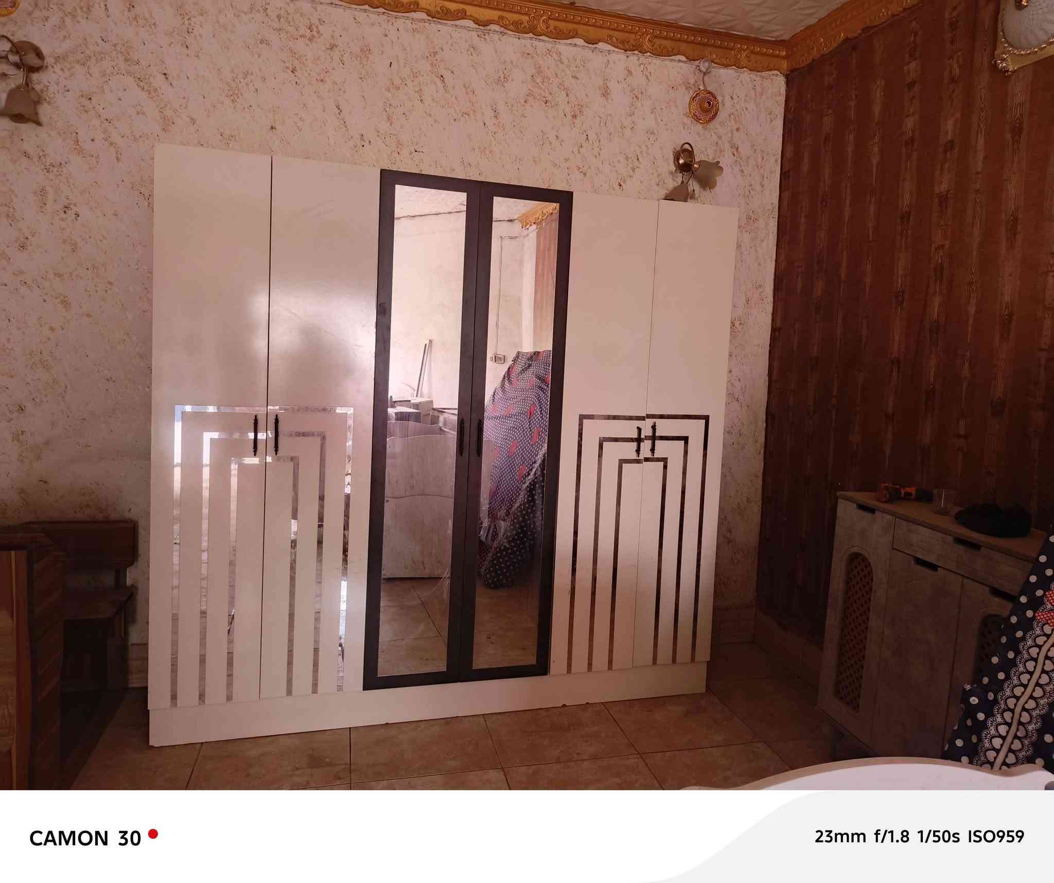 غرفة نوم كاملة • براد نضيف • مجمع بركات القاسم