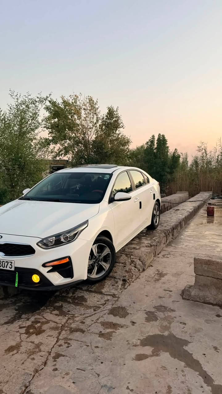 KIA CERATU 2021 
فول فول مواصفات  
 رقم اربيل جديد سنويه 2031 بسم كردي وكاله تحويل حاضر 

عداد المسافات 111,406

حجم المكينة 1600

بصمة تشغيل 
بصمة ابواب 
تشغيل عن بعد 
ترحيب 

قطعتين تبريد 

اشاير بالمري 
مري شفط

فتحة سقف 

كفاله عامه من ضربه و صبغ 

السعر 156$ بيها مجال 
السوك كلشي بي وكلشي بسعره 

مكان واسط الزبيديه 
***********
***********
