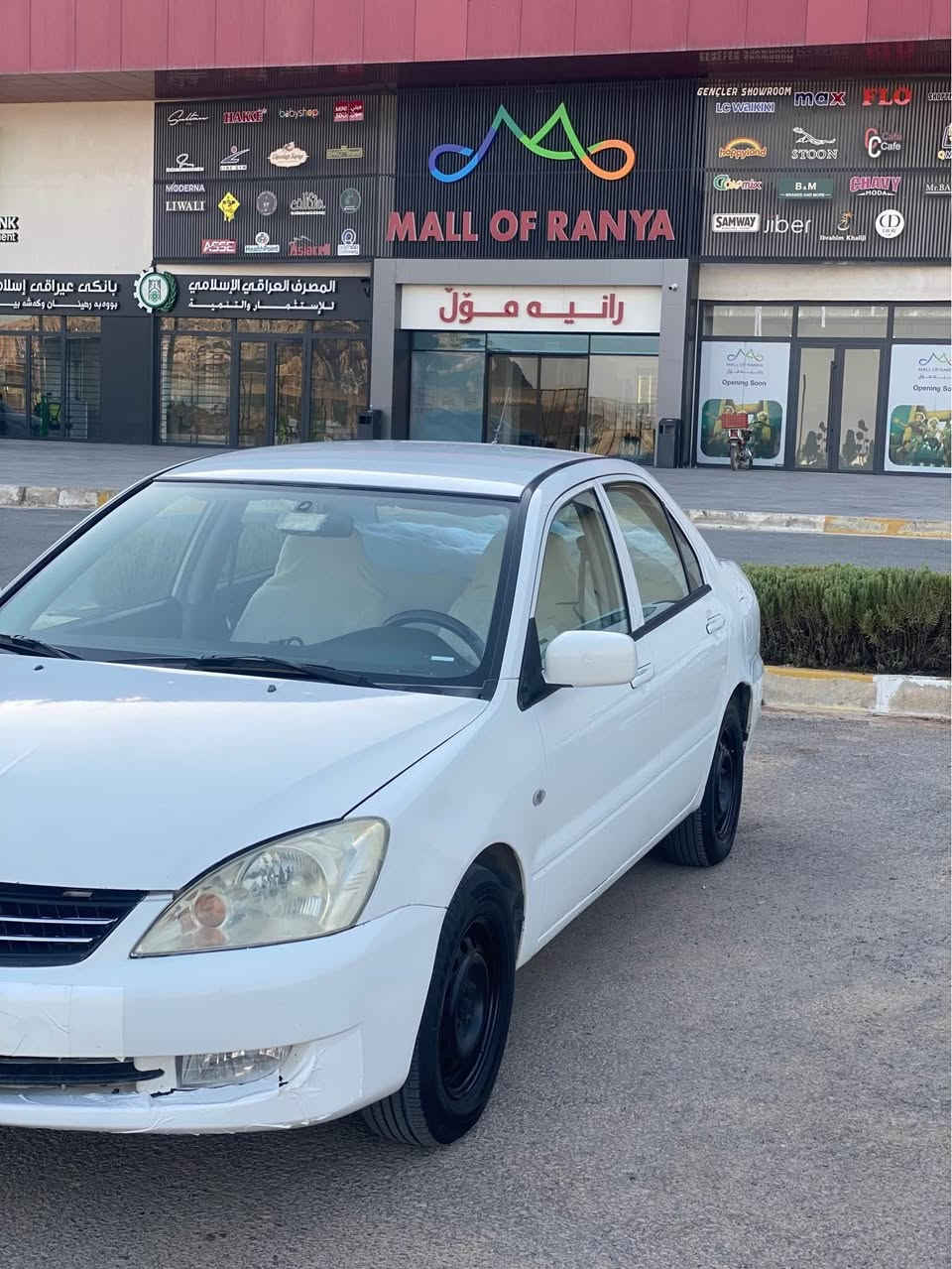 ‎﷽‎‬

لانسەر مۆدیل٢٠١١
مەکینە گەورە
گێڕ تۆماتیک دەبل گێڕ 
گێڕ و مەکینە و کارەبایی بەشەرت
تەبرید سارد و گەرم
ناو فۆرمیکا 
کۆنترۆل
٤ جام کارەبا 
ئاوێنە کارەبا
رەقەم جنوب سەنەوی ئەسڵی لەگەڵە
پاکانەی هەولێری بۆ کراوە 
بێ کێشەو بێ مەسرەف
دەعم و لێدراوی نییە 
بۆنیت و٢ پەڵە بۆیاخ بێ ناوگرتن
شوێن ڕانییە 
***********
*********** رانية, السليمانية
