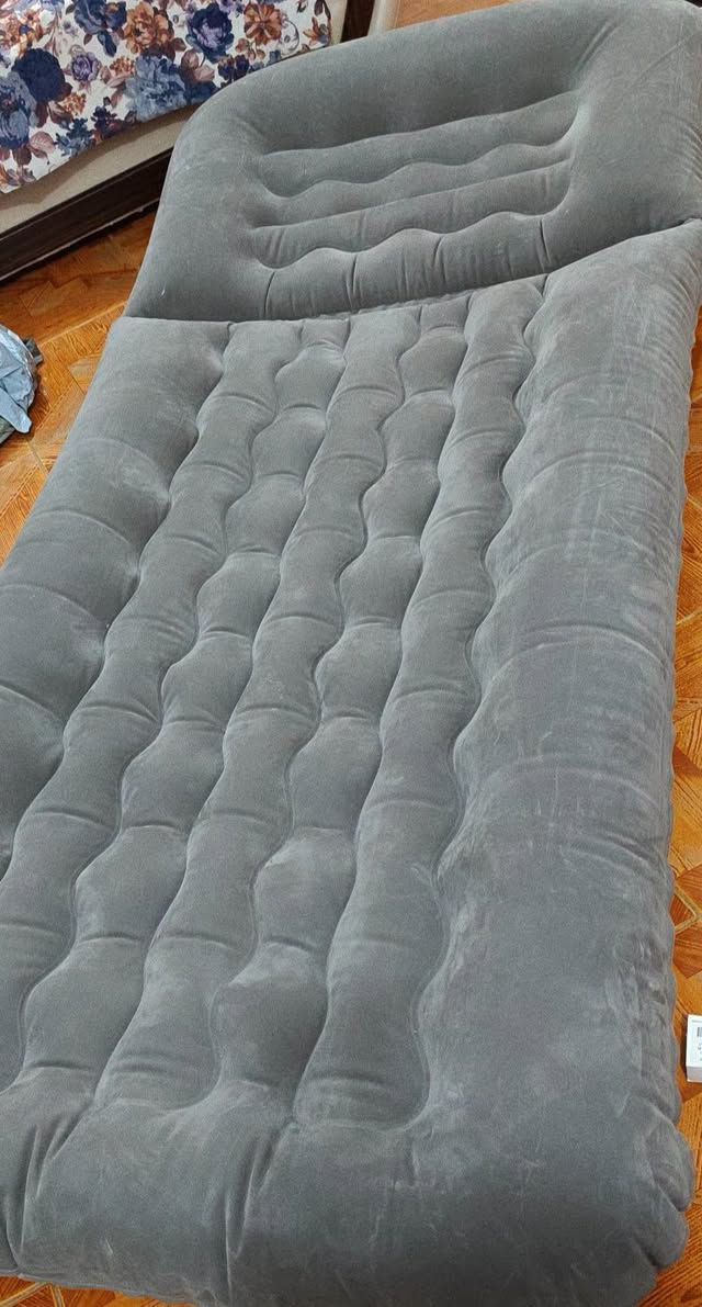 دوشك نفخ • ١٩٠×٧٥×٢٣سم • سطح مخملي