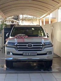 لاندكروز 17ساز  باب أول مكفوله كفاله عامه ماشيه 135بيع فقط   مكلف بل ن...