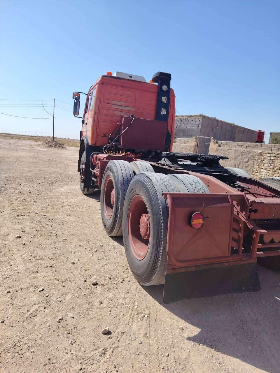 البي راس تريله 82 كير 160 محرك 44 شاصي مكفول مربوط قلاب ثلاث محاور تخم تاير رقم انكليزي المكان السماوه ***********
