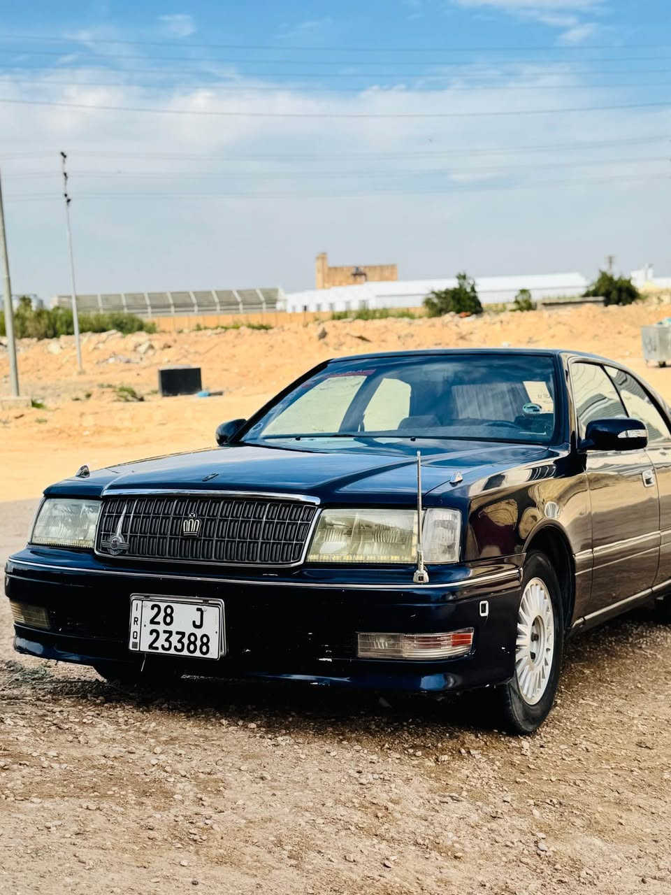 للبيع سيارة تويوتا كراون موديل 1998 راس الثور، اللون نيلي، رقم نجف دولي باسمي. المحرك 2.5 فيشة واحدة، مكفول هو والكير، ومكفولة من القص والنقل. التبريد ثلج، الحدادية مضبوطة، الغرفة نظيفة، والكهربائيات كلها شغالة. السعر 85 ورقة وبيها مجال قليل وللتواصل *********** النجف, العراق
