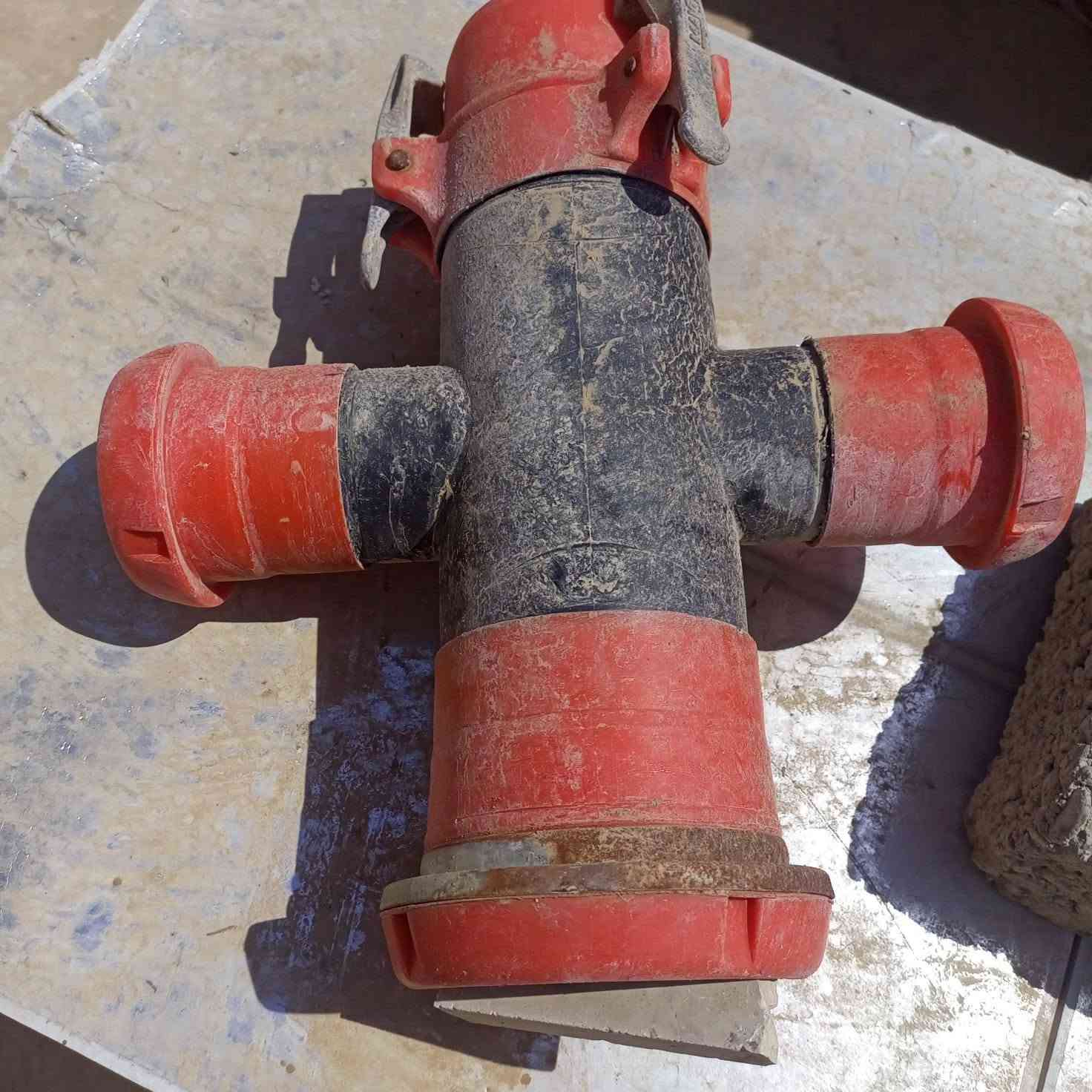 بوري ابو5العدد 7اكو بيهن اكسور من يم القفل واكو ما بيهن شي والمكسور يتصلح واكو نوزلات عدد٧+وشرات +تقسيم أبو 4 كلهن ب70الف المكان قضاء الدبس***********

