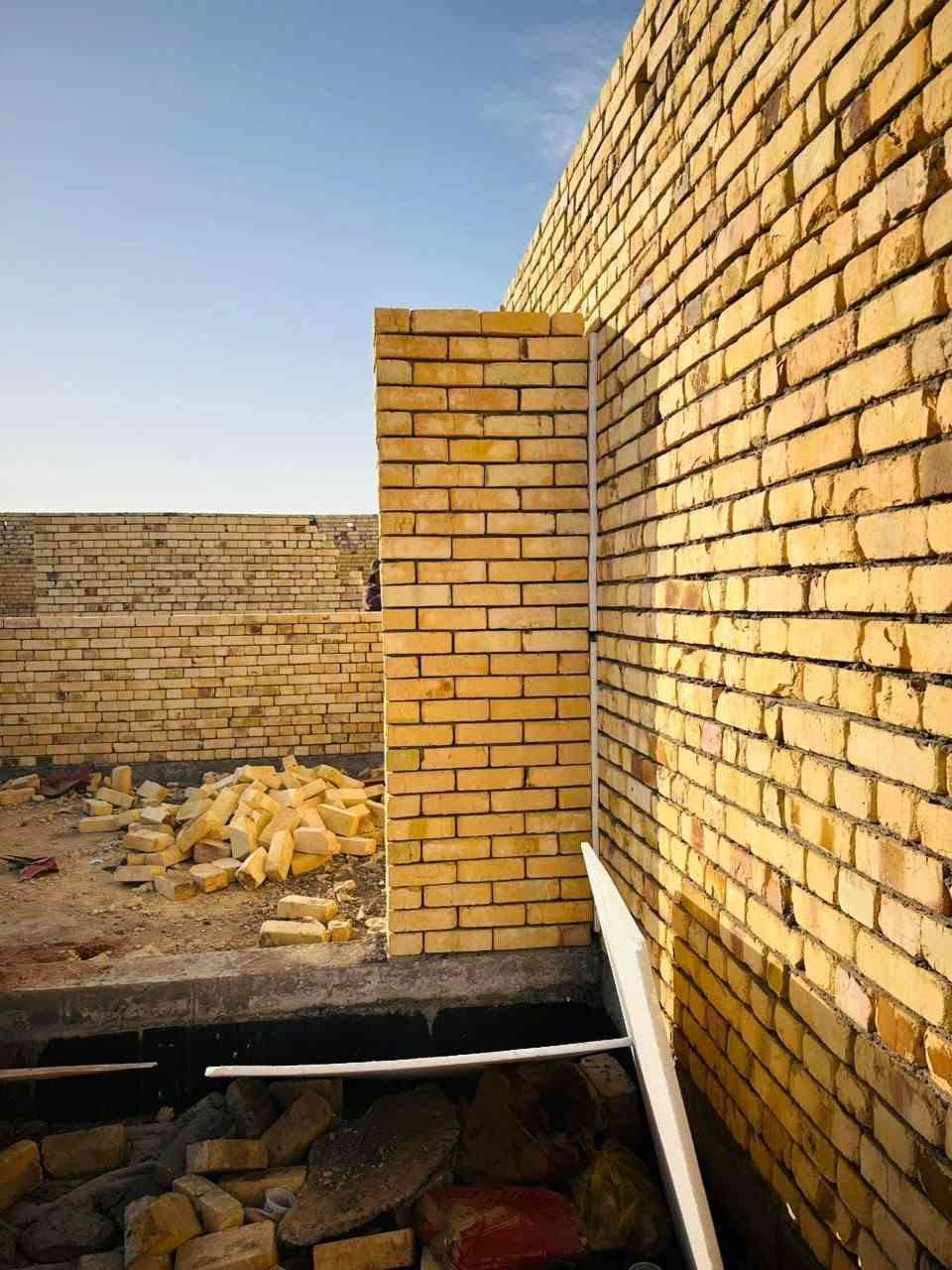 سلام عليكم 
كادر بناء نشتغل 
قطعي او علدبل
***********
