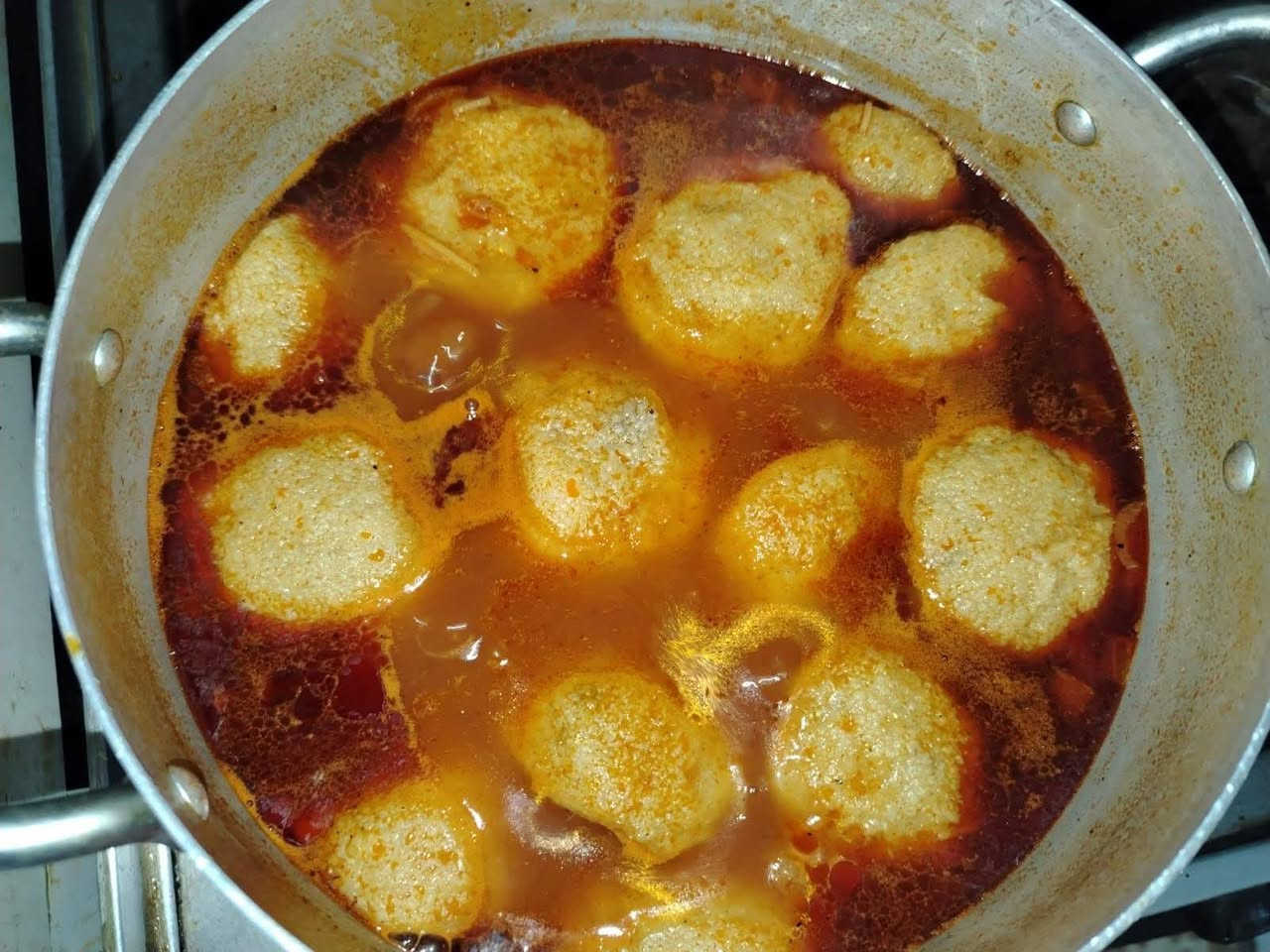 اغداً أول يوم افتتاح مطعم ابو غزوان 
صينيه تمن + دجاج ذبح مشوي + 2 علبة مرق + طرشي ومقبلات بـ 15 الف فقط 
متوفر لدينا دولمة 
تشريب كبة 
 بنيروما /الشارع العام/ قرب بازول/ مقابيل جامع الفرقان
متوفر لدينا توصيل لكافة المدائن 
للتواصل ‏‪***********‬‏

نص مكتوب في الصور:
- إضافة تعليق...
