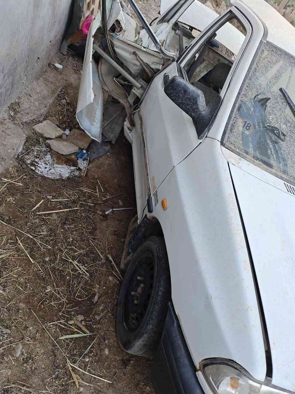 السلام عليكم سايبه للبيع موديل ٢٠١١ابيع ع حادثه مكان كربلاء السعر ١٥وبيه مجال للاستفسار ***********
