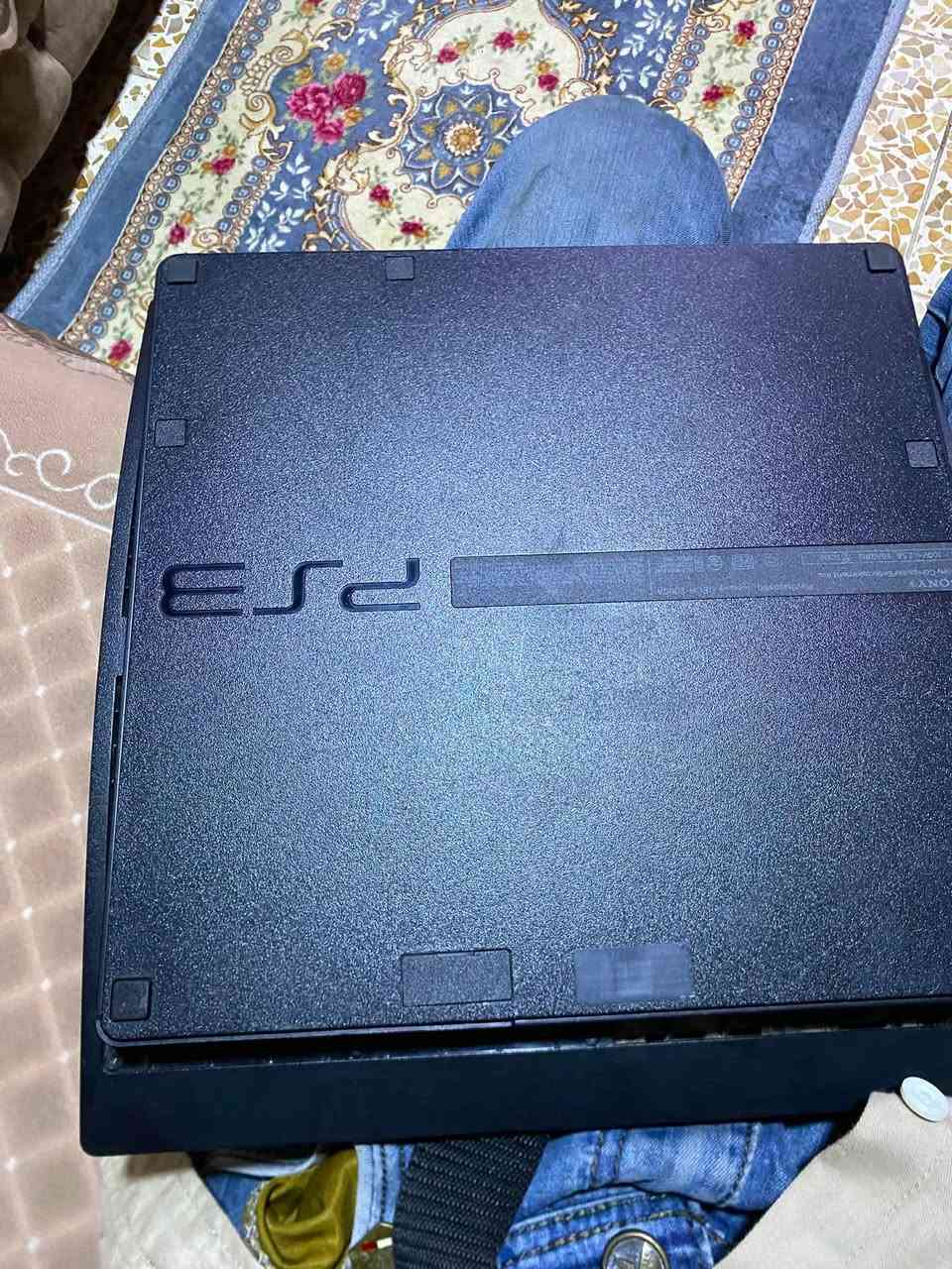 سلام عليكم بلي 3 جهاز حيل نضيف شرط ما مفتوح ولا واصل المصلح لوك ستيكر بعده هارد 320 يديتين معه و ألعاب لو ٨ لو ٩ سعر ١٤٥ وبي مجال رقم ***********
