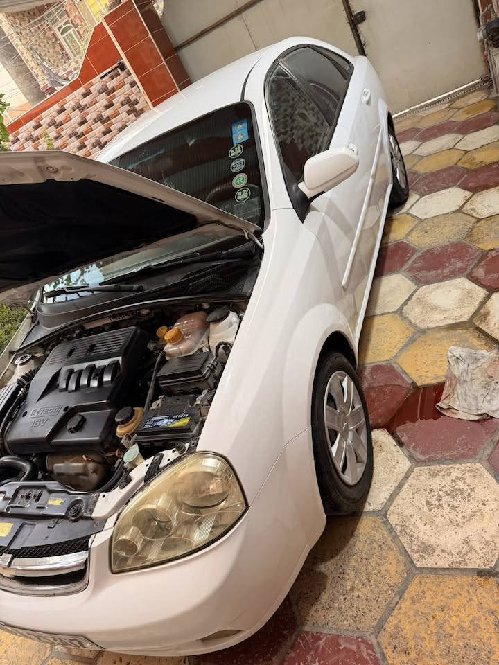 شوفليت اوبترا خليجي مديل 2011 الشركة العامة السيارة جديدة مكفولة من الضربة والتبديل والصبغ فقط موضح في الفديو شبر صبغ في الجاملغ الخلفي مكينة وكير مال حاوية جديدات 
تخم تاير جديد 
تبريد ثلج 
شاشة أندرويد 
منظومة زنون كاملة عالي ناصي اصلي 
العنوان الحلة شارع 60 
السعر //75 
للتواصل ابو كرار 
*********** 
***********
