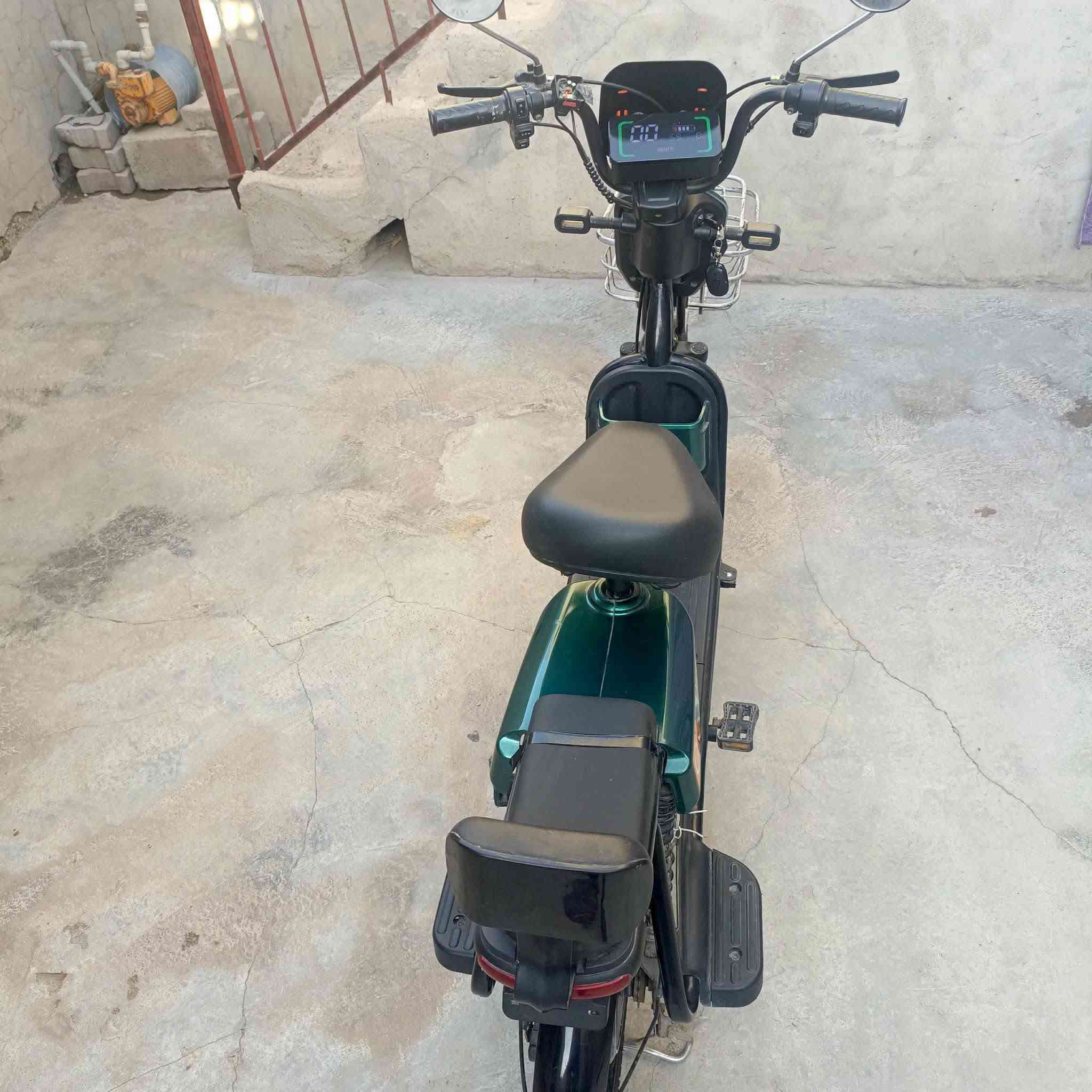 السلام عليكم دراجه شحن للبيع السعر 280 وبي مجال للاستسار الاتصال ***********
