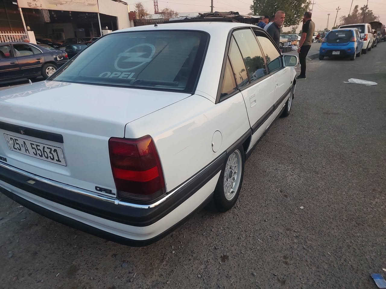 اوبل اوميكا موديل 93 محرك 20 
سنويه مشروع وطنيه بسمي دفتر بانزين بيها
سياره على وضع شركه بدون صبغ بدون تعمير بلادي
بس بيها بدنه امبدل اوربي
سعرها 45 بيها مجال 
اي استفسار  *********** كركوك, العراق
