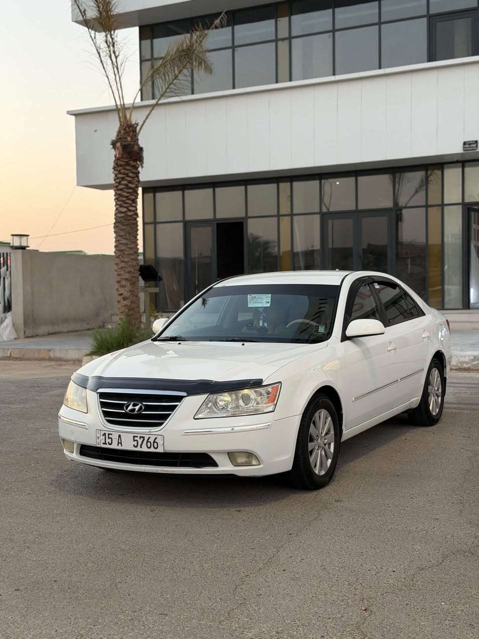 السلام عليكم للبيع سوناتا مقدس موديل 2009 سياره وارد امريكي مكفوله من الضرر والصبغ ليبل واحد داخله كلين فقط شوي بارد مكينه 2400 4 سلندر رقم وهزه جديد تم تاير جديد صدر امامي خلفي جديد تبريد ثلج سياره جاهزه ومتعوب عليها شادلها زنون اصلي داخل بيجي بالعافيه على صاحب النصيب السعر 116 مكاني الانبار فلوجه للاستفسار 
***********
***********
