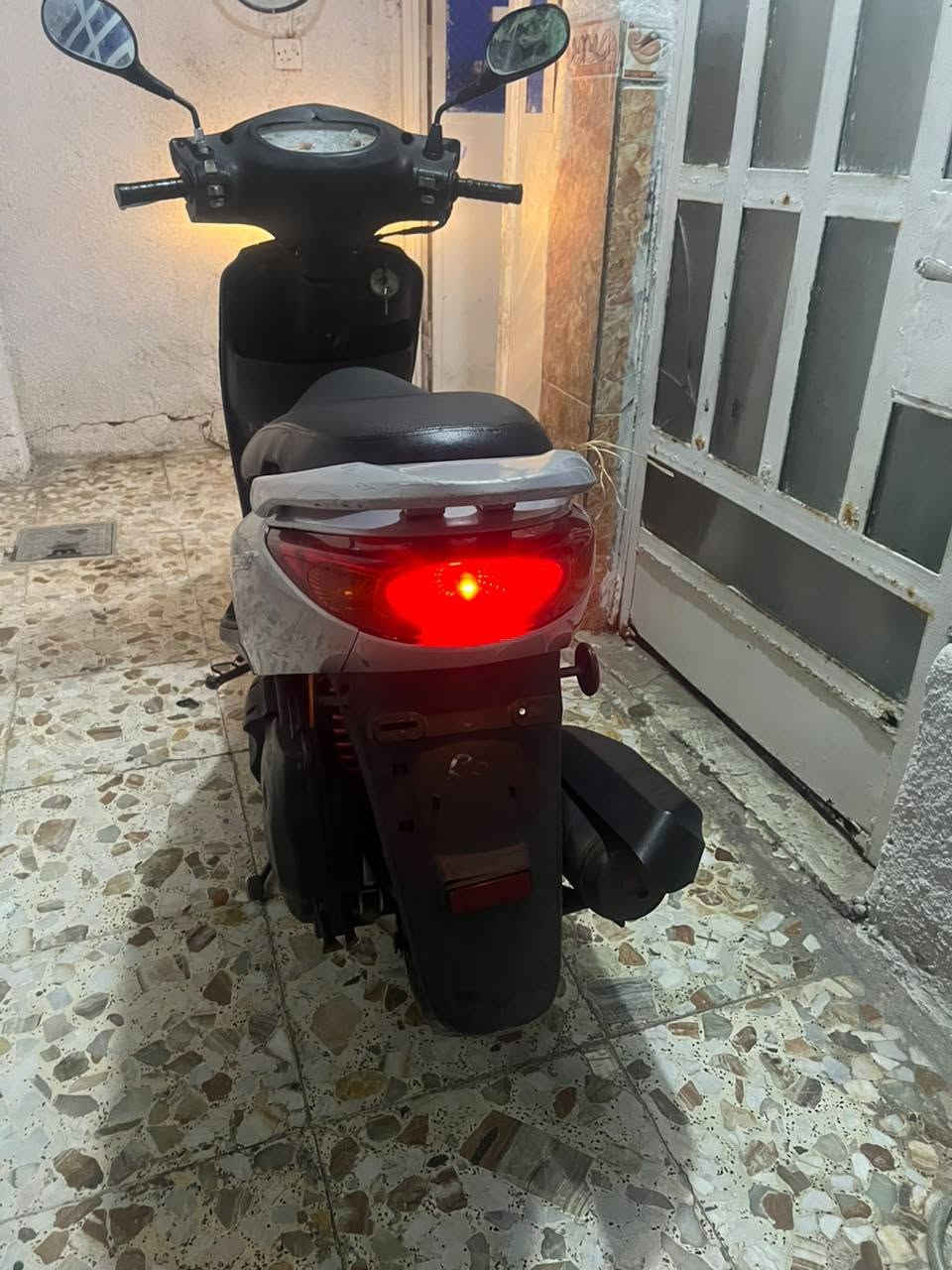 دراجه بريز ببغاء دراجه كفاله عامه لا تنقيص ولا تبخير دراجه ناعمه نكره السعر مليون و بيهة مجال مكاني البلديات ***********
