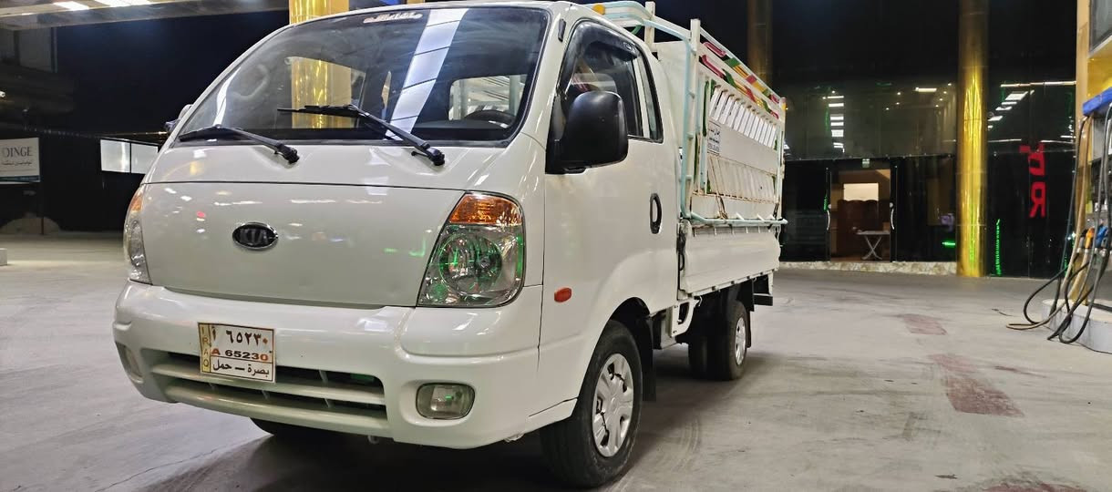 سەرەتابەناوی خوا 
کیا بیلاد 2011 ئەبو شفرە
سعری 62 گەڵاومە جال
3000سوپەر مە کینە ڕەش 
تەبرید ساردووگەرم 
بریکی بەسراوە 
کارەبای بەسراوە 
ناوبودی بەسراوە 
دەعمی دوای بەسراوە 
چەمچەی چەلال حەداد
کامل جایز
***********
***********
