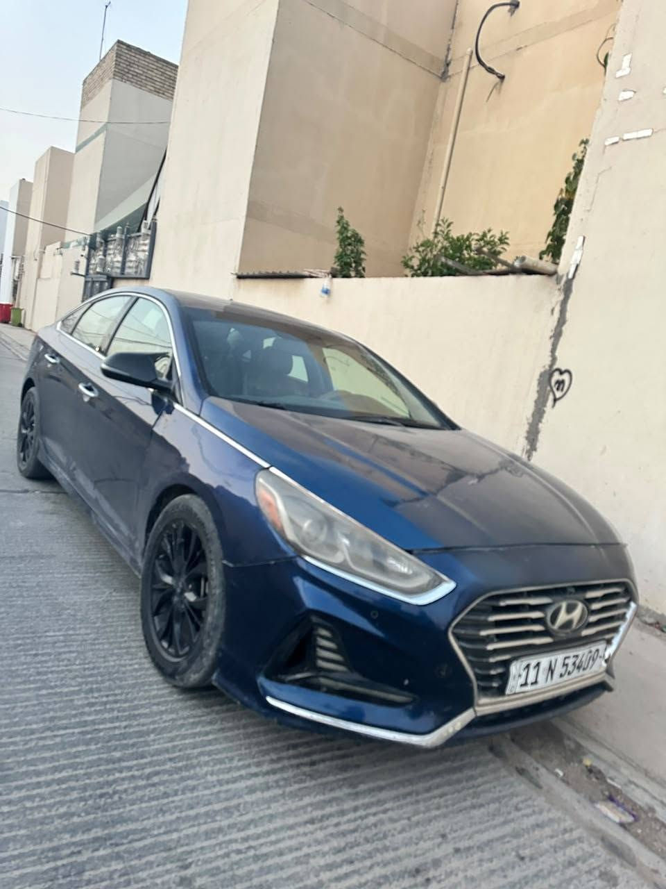سوناتا وارد امريكي فول مواصفات مكينه 2400 سياره جاهزه السعر 98ورقه بيها مجال قليل الاتصال ***********
