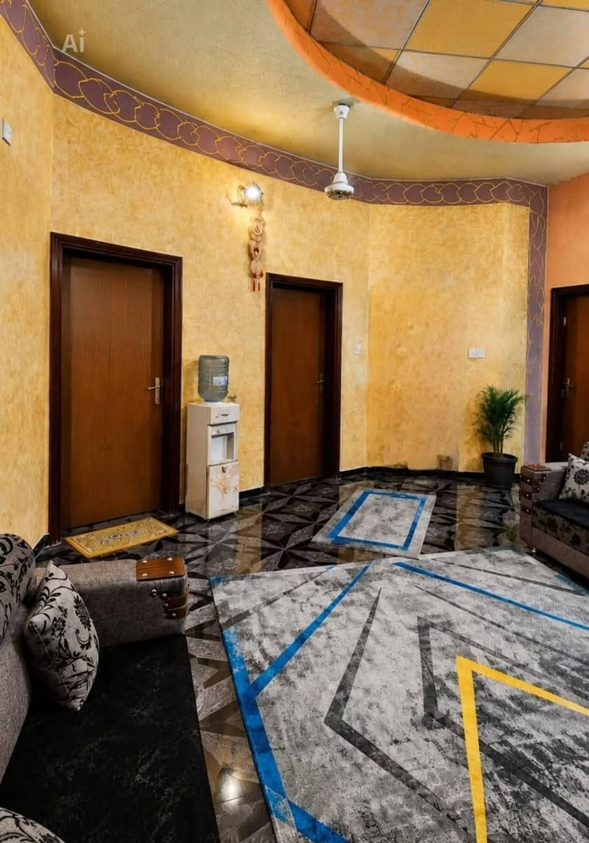 🏡 فرصة مميزة لامتلاك دار بمساحة 250 م²
في كوت الحجاج الجديدة – خلف مطبعة البهاء.

📍 المواصفات:
🔸 طابقان.
🔸 الطابق الأرضي: غرفتان، صالة، ديوانية، مطبخ، صحيات داخلية وخارجية، كراج وحديقة.
🔸 الطابق الثاني: غرفتان، صالة، ديوانية، صحيات، مع درج خارجي مستقل.
🔸 البناء: طابوق درجة أولى وكونكريت.
🔸 يقع على شارع فرعي بعرض 8 أمتار.

💰 السعر: 4,000,000 دينار للمتر (قابل للتفاوض).

📞 للاستفسار والتفاصيل، يرجى الاتصال على ***********
