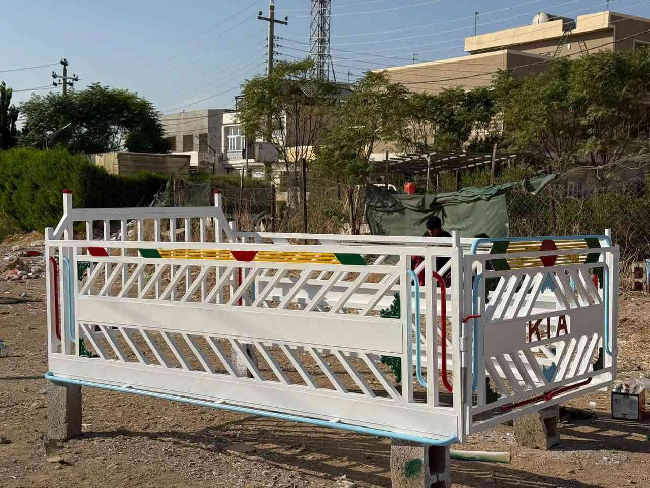 چەمچەی کیای ٤٠٠٠ لۆ فرۆشتن
تازە سبوخ کرایتەوە
بێ شکاو خایسە 
دەست کرد قارەمان حدادە 
شوێن هەولێر 
سعر 325 دۆلار 
***********
