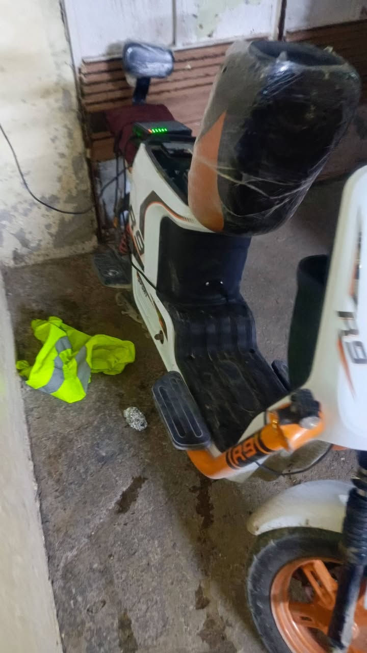 السلام عليكم انا ما طول للبيع كله شغال ما يعوزوا اي نقص سعر 350 وبي مجال وكاني موصل جانب الايمن تله رمان***********
