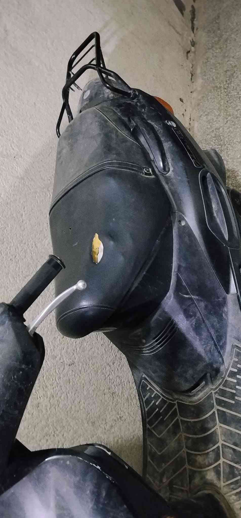 سلام عليكم دراجه للبيع لكزز للبيع مكانه ناصريه مركز رقم *********** جديده بس مامغسوله مكينه مامفتوحه
