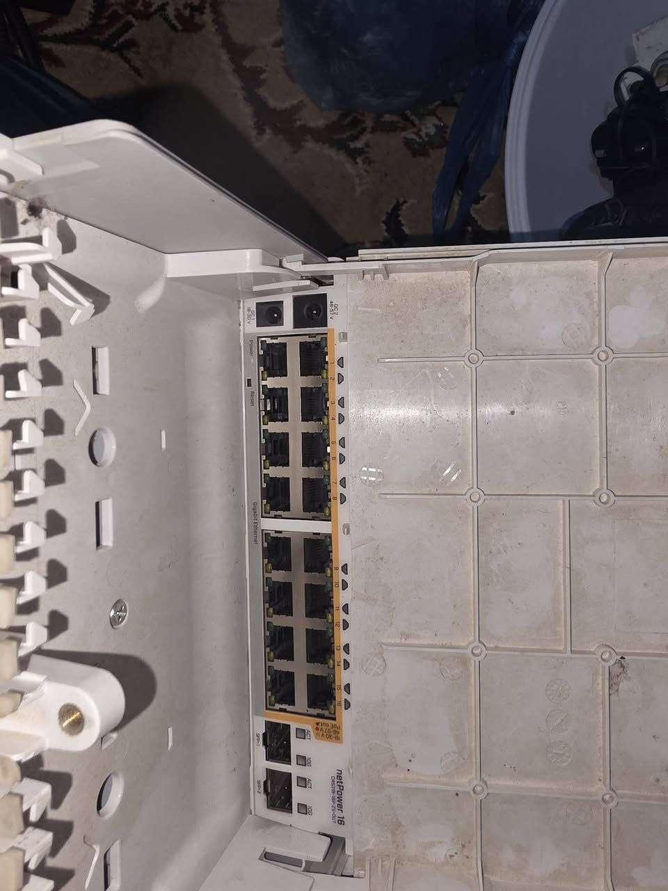 اجهزه انترنت للبيع بسعر رخيص
'---------___________________--------------------------
1009 puls 
Sfp 1g
Sfp 10g
مفحوص كل الايثرات 
مرست وكامل 
للبيع 
السعر ٤٩٥ مع التوصيل
________________________________________
1009 puls 
Sfp مقطوع 
Sfp 10g
مفحوص كل الايثرات 
مرست وكامل 
للبيع 
السعر ٣٠٥ مع التوصيل
________________________________________
نت بور 16 بورت 
نضيف استعمال قليل 
شرط النظافه والشغل 
بسعر ٢٥٥ مع التوصيل  
________________________________________
٤٠١١ عدد 3
  مرست  ومفحوص  وجاهز 
للبيع 
سعر القطعه مع التوصيل ٢١٠ 
________________________________________
٣٠١١ عدد ٢ 
مرست وكامل 
للبيع
 السعر مع التوصيل القطعه ١٦٠ 
________________________________________
٢٠١١ عدد ٣ شغلات وكاملات 
للبيع مع التوصيل سعر القطعه ٧٠ 
________________________________________
سسكوات للبيع 2960g 
24 port 1g
2sfp 
2 port 1g
عدد ٢ 
سعر القطعه ٩٥ مع التوصيل 
________________________________________
نانوات باور بيم M2  فول نضافه 
عدد ٢ 
للبيع 
بسعر ١١٠ مع التوصيل 
________________________________________
سكاتر عدد ٤ ubnt
مع روكت عدد ٤ xm 
سعر القطعه ٩٠ مع التوصيل 
________________________________________
سكاتر عدد ١٠ ubnt 
مع ٩١٢ 5g 
للبيع 
سعر القطعه ٨٠ مع التوصيل 
________________________________________
سكاتر عدد ١٠ ubnt 
مع روكت xw 
للبيع 
سعر القطعه مع التوصيل ١٤٠ الف 
________________________________________
ملاحضه جميع الاجهزه مفحوص وكامل ومرسته 
ونضيفه 
للاستفسار خاص 
اول الاتصال عل الرقم ***********
