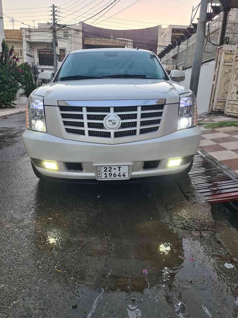 كاديلاك پلاتينيوم • ٢٠١١ • ١٢٠ الف كم