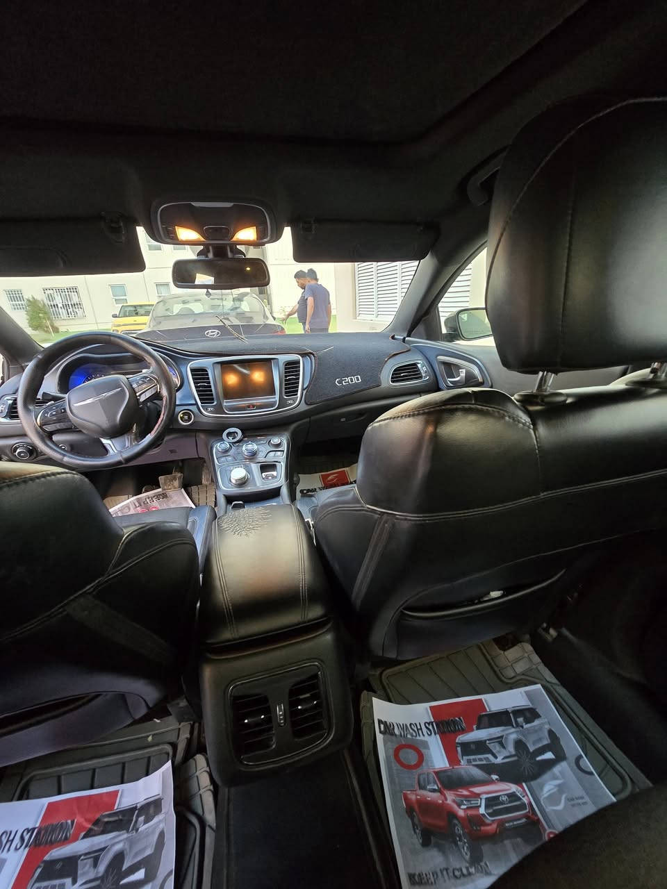 C200 موديل 2015 v6
رقم بصرة دولي بأسمي السيارة s 
تبريد قطعتين بانوراما كشنات جلد مختمة s 
عدسات شمسي نهار 
السيارة بدون حادث بدون ايرباك وبدون صبغ عدى طخة بالداير مال الجاملغ الخلفي وبيها مكانات بارد خفيفة 
 كهربائياتها كلهاوبلاد بدون جطلات 
السيارة جاهزة وبدون اي كلوب مشتغل بيها وترايها من زاخو للبصرة .
110 وبيها مجال حك الجية مكانها بغداد فلكة سلمان باك
*********** متوفر واتس اب
