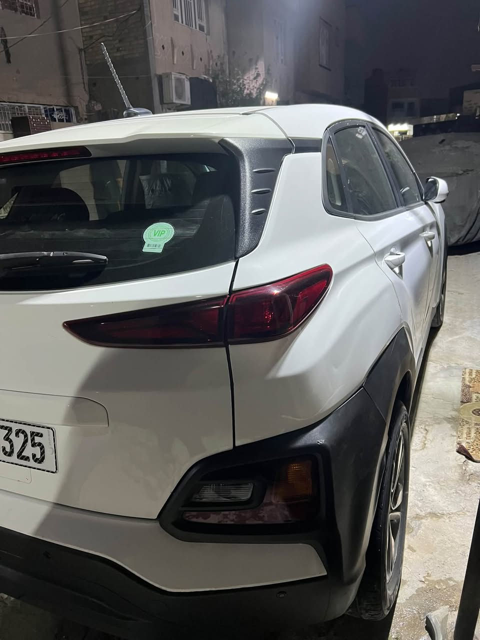 هوانداي كونا KONA 
موديل 2021 وارد امريكي حادثها من امريكا بس دعاميه وبراكيت صور الخادث موجوده.
هنا بالعراق صار بيها حادث بس باب خلفي وره الصدر ومبدل الباب اصلي ايرباك الدشبول طاگ فقط 
سياره ماشيه 106 
سياره مال بيت تبريد ثلج ❄️ 
گير محرگ جاهزه خير من الله 
محرك 2000 دووش المرغوب 
گير AT المرغووب 
مود القياده نظام عادي+ سبوورت 
تحكم ستيرن 
مثبت سرعه 
رادار أمامي
رادار خلفي 
تحذير اصطدام امامي وخلفي 
وقوف ذاتي 
شاشه كار بلي 
لايت زنون اصلي ابيض 
السياره بإسمي شخصياً رقم جديد وهزه جديده
السعر 115 ورقه وبيها مجال للشراي 
للاستفسار *********** 
مكاني الكاظميه او الحريه

نص مكتوب في الصور:
- 58% 4G 22:48 وضع AI الكل المنتجات المحتوى المطابق مرئيًا بالكامل: ... USA · 5 months ago 2021 BidMotors ... USA · 6 months ago 2021 BidMotors ... USA · 5 months ago 2021 BidMotors ... USA · 5 months ago 2021 BidMotors ... USA · 5 months ago 2021 BidMotors ... USA · 5 months ago 2021 BidMotors بإمكانك طرح أي سؤال