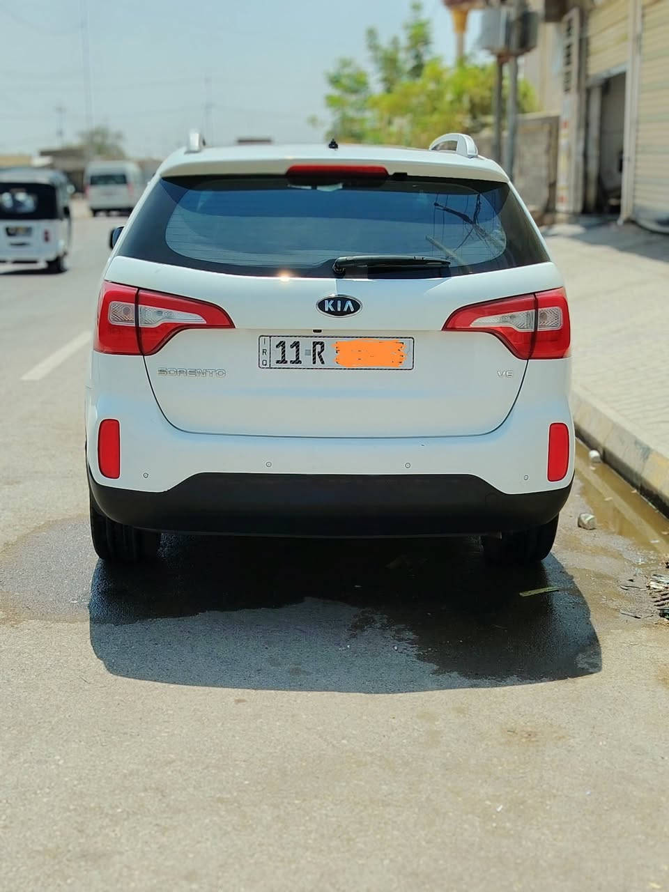 السلام عليكم ورحمة الله وبركاته
كيا سورينتو للبيع
موديل ٢٠١٤ خليجي فول مواصفات ماعدا الفور ويل
محرك v6 3500
رقم بغداد السياره باسمي 
هاذ رقمي اتصل وتدلل ***********
ملاحضه السياره ماشيه ٨٨
