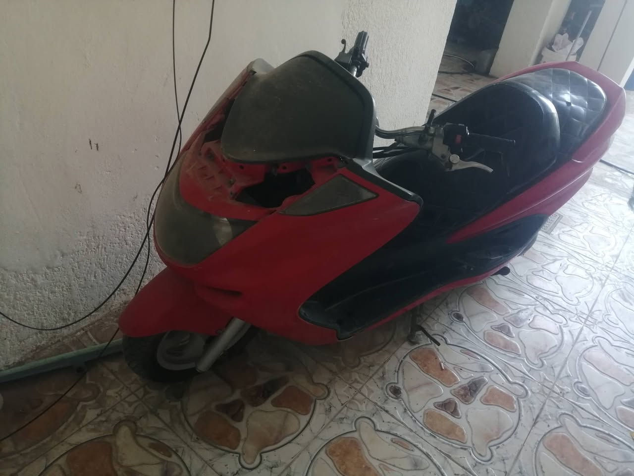 دراجات عدد 2 ابيع كوم حديد طافيات ومتروكات الحمره
كطعت نار ونتركت والثانيه طافيه السعر 450 ثنينهن المكان
داخل سامراء *********** كوم حديد الي يعجبه يشلع عيوني
