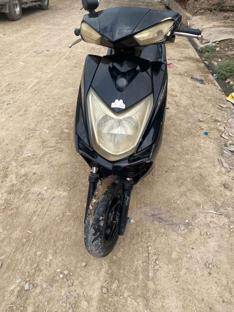 دراجه سكنس شمعه للبيع كهربائيات كلها شغاله سلف هندره شغال 
سعره 250وبيه مجال ‭

‭***********‬واتساب
