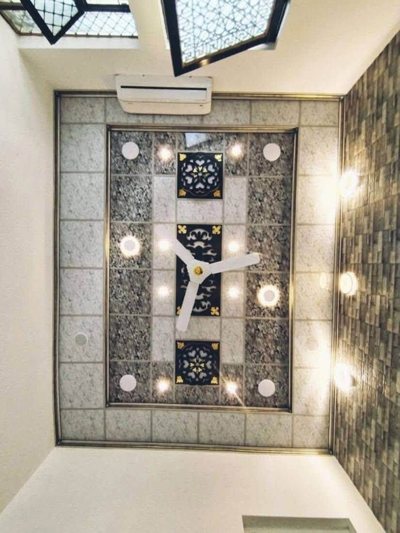 🏠✨ حوّل بيتك إلى تحفة فنية مع كادرنا المتخصص ✨🏠
🔥 أسعارنا:

✅  عمل. السقوف الثانوية:1250 دينار للمتر

✅ السقوف  ( الكرسته وعمل ): 7,500 دينار للمتر

✅ الصبغ: 1,000 دينار للمتر

🎨 كما ننفذ جميع أعمال الديكورات الداخلية بتصاميم حديثة تناسب جميع الأذواق.

✔️ شغل احترافي وإتقان بالتفاصيل

✔️ أسعار منافسة

✔️ سرعة بالتنفيذ والتزام بالمواعيد

✔️ رضا الزبون أولويتنا

📩 للاستفسار عن باقي أعمال الديكورات والأسعار، راسلنا على الخاص.

📞 للحجز والاستفسار: ***********

‭***********‬

ابدأ اليوم… وخلي لمسة الاحتراف تغيّر شكل بيتك.
