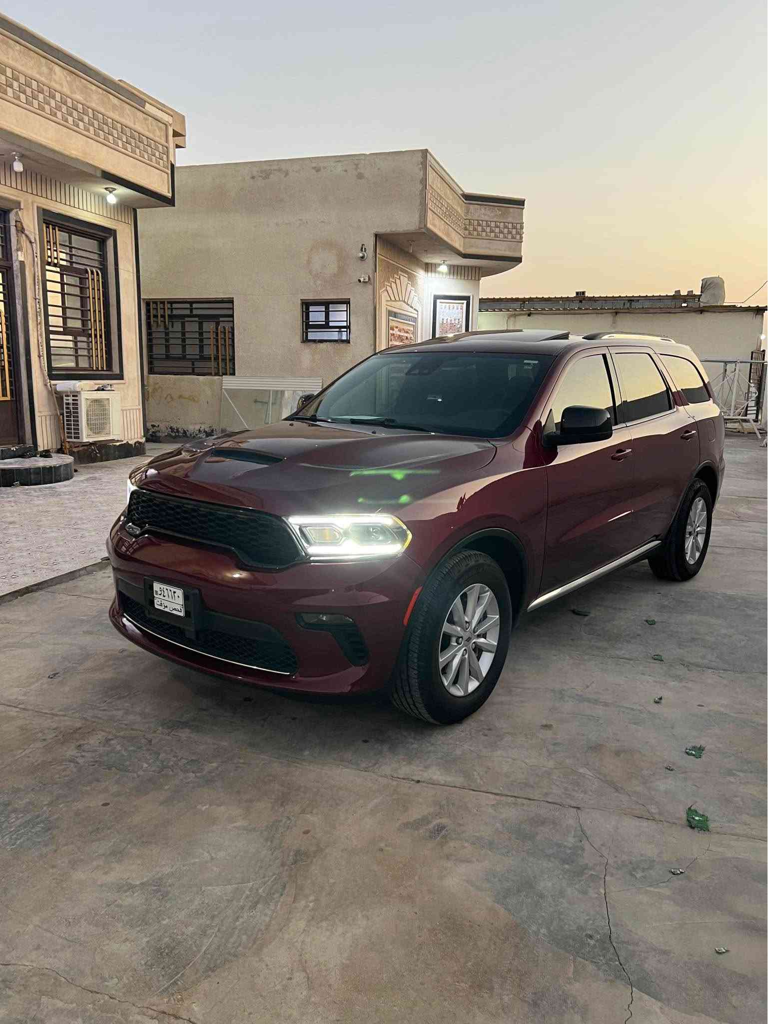 السلام عليكم دوج دورنكو 2024 بصره شهداء 
مواصفات SXT فول مواصفات رادار امامي رادار جانبي فتحه صقف حساسات شاشه أندرويد تدفئه بل كشنات وا في الستيرن اللون كرزي الحادث جاملغ وبنيد بدون اي دواخل طلع باب صبغ من امريكه كلير سياره بيها هواي مواصفات ما مذكوره المكينه مبدله بساتم 14 بانزين عادي سياره صارلها 20 يوم من داخله سعر 235 رقم تلفون *********** البصرة, العراق
