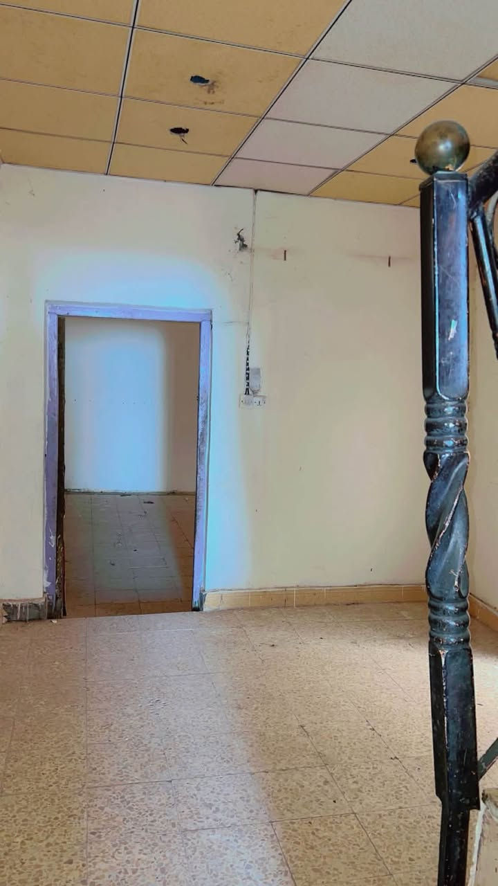 بيت 100متر بلجربوعيه الاولى كونكريت مسلح يضمن غرفتين وصاله ومطبخ وحمام وتواليت خارجي طابو صرف السعر 37مليون
للتواصل على الرقم ***********
