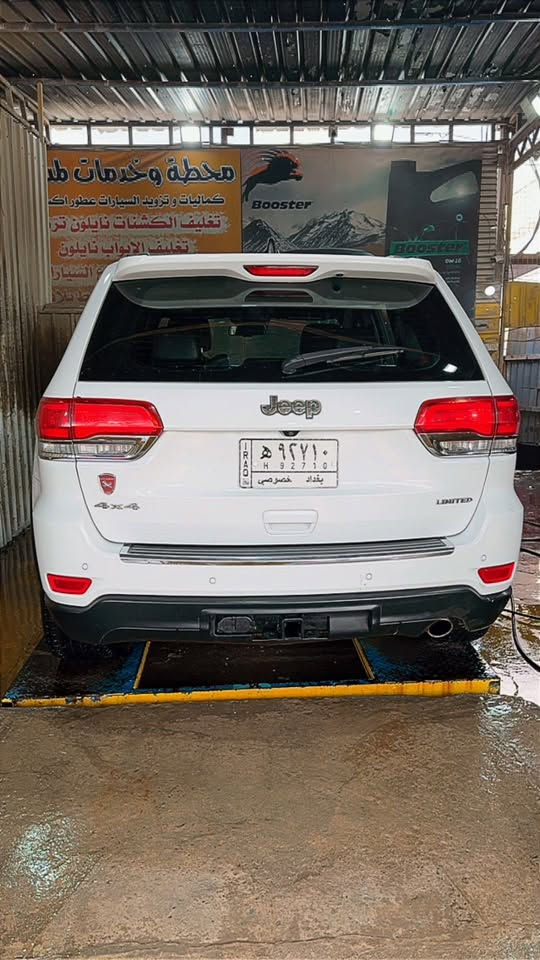 جيب كراند شيروكي لمتد السعر 165 ورقة
2018 مرمزة السيارة شرط التحويل 
اعلى مواصفات باللمتد 
فول 1/1 

‏‎ المواصفات
‏‎ رادار امامي
‏‎نقطة عمياء
‏‎دفع رباعي 
‏‎كشنات جلد 
‏‎كشنات الأمامية كهربائية
‏‎ذاكرة تخزين كشنات
الكشنات الأمامية تدفئة وتبريد
‏‎الكشنات الخلفية تدفئة 
‏‎ويل 20 
‏‎ستيرن كهربائي
‏‎تدفئة ستيرن
‏‎بانوراما
‏‎شاشه 8.4 كاربلي
‏‎ماوس انظمة قيادة
‏ LED لايت 
‏‎تشغيل عن بعد
‏‎صندوك كهربائي
‏‎ حساسات أمامية 
‏‎ حساسات خلفية
‏‎كاميرا خلفية
‏‎مرايا التعتيم الذاتي
‏‎ مثبت سرعة
‏‎ نظام اوتو ستوب للمحرك
‏‎نظام بريك اوتو 

ملاحظة: السيارة معلاية وماشي بمعاملة التصحيح مكملها وواصلة للكمارك حالياً تحويل ثاني يوم وبيها هزة كاملة 

تفاصيل اكثر ***********
