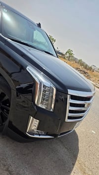 2020 Cadillac Escalade ‼️ضرر وجاملغ السايق + تبديل نفس لون  ‼️ ايرباك ...