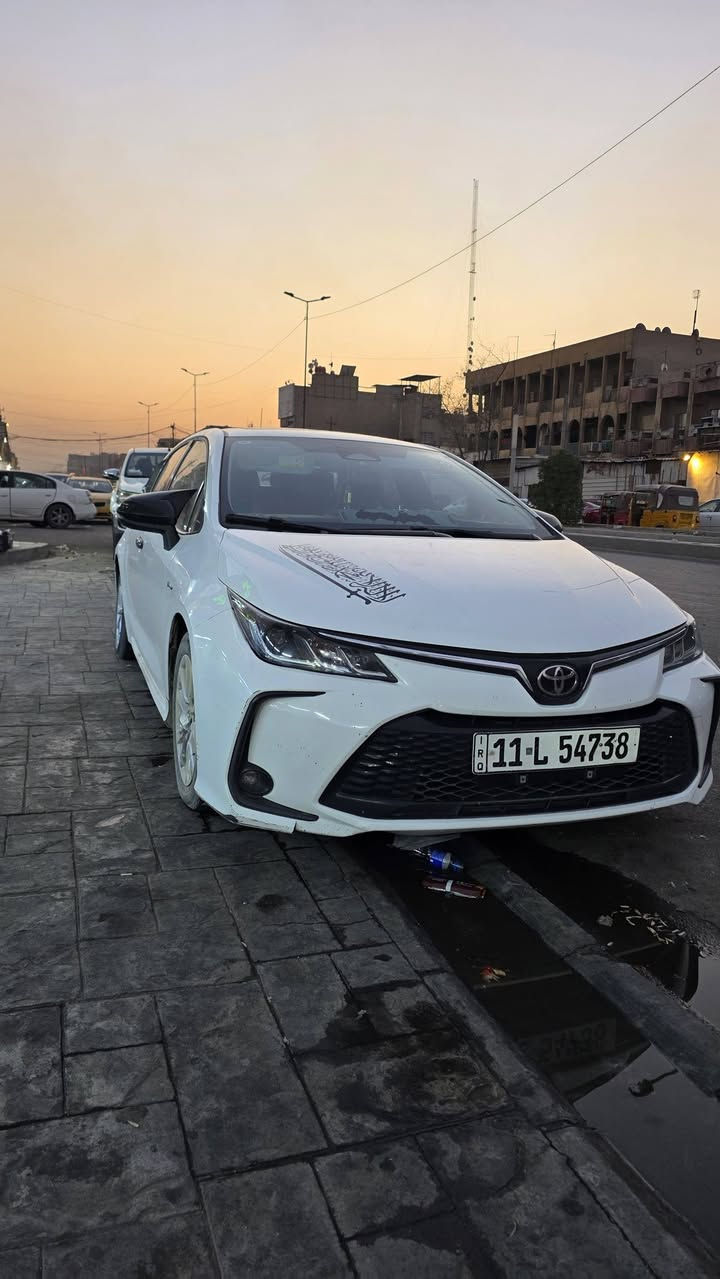 تويوتا كورلا 2025 هايبرد ماشية 66 الف كيلو و رقم بغداد الجديد تحويل مباشر السيارة فول مواصفات 1/1 كرسي عادي و داخل لون اسود اصلي وفتحة السيارة مكفولة كفالة وابيع شرط سيارة جديدة شرط زيرو السعر  14800$
الف دولار او 148 ورقة و بيه مجال حك الجية ورقمي للاتصال او استفسار 
*********** 
السيارة بصمة و سلايد و كرسي عادي و داخل اسود و رادار امامي وتثبيت مسار و وكامرة خلفية و دشبول 
ديجتال و شاشة كبيرة و اوتو هولد وهاند بريك لمس وبعد هواي مواصفات ماذاكره 
السيارة بيها الدعامية الخلفية مصبوغة والامامية بيها شخوط وشخط بالدوسة البلاستك فقط الباقي كفالة
مكانها بغداد الثعالبة 
***********

