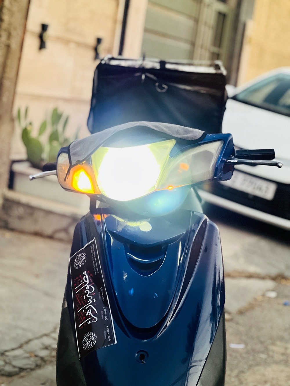 بغبغاء نوزل • المكينة ما مفتوحة • تايرين جديدات