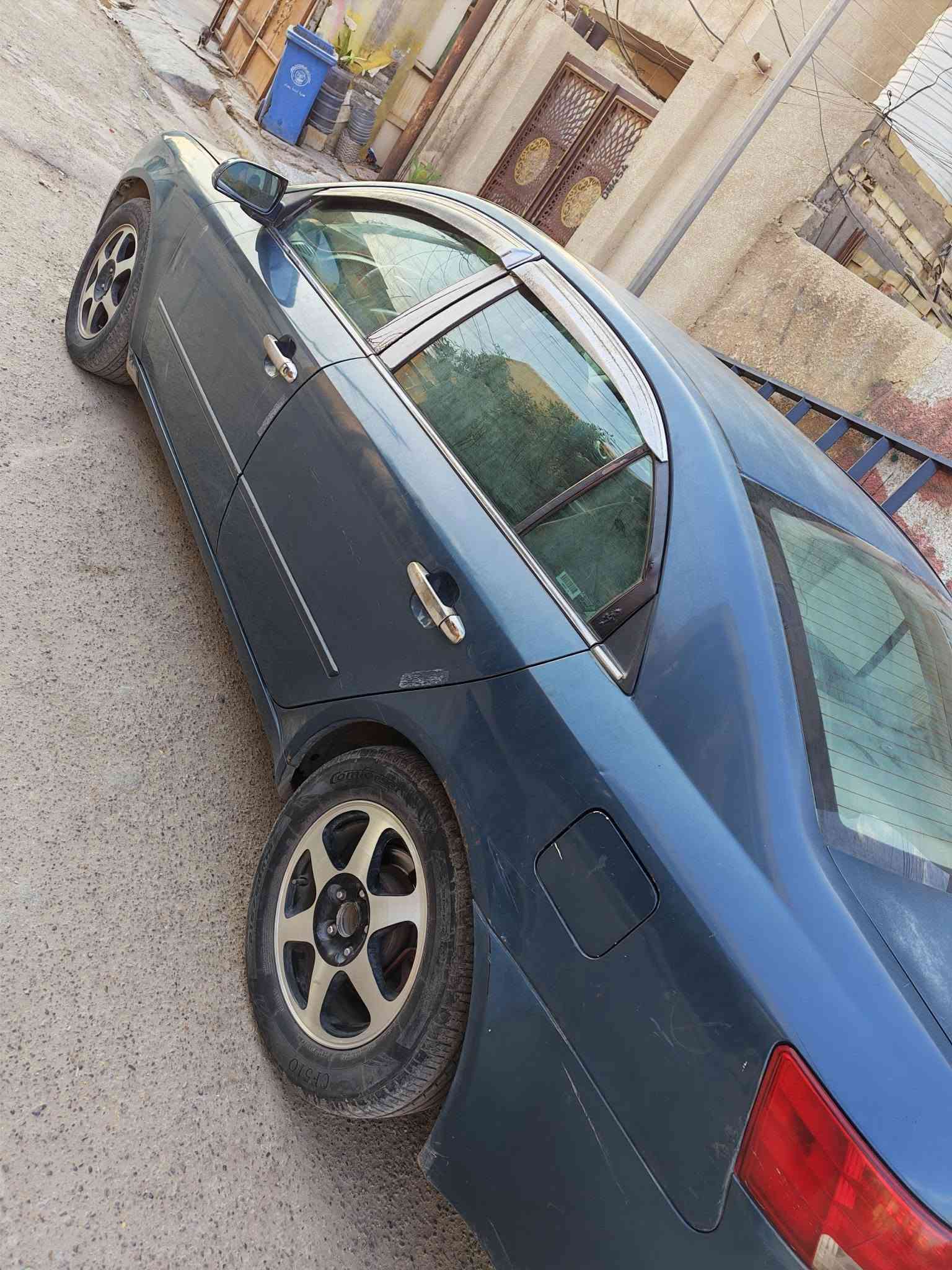 السلام عليكم 
للبيع سوناتا 2006 وارد كندي
ماشية 200 ألف
محرك 3300
6 سلندر
التبريد ثلج
ضررها بنيد طاير ومبدل بواحد بلادي
كامرة خلفية
مثبت سرعة 
تحكمها استيرن
شاشة اندرويد
مدخل USB
السيارة بيها تبخير
المكان بغداد الدورة
السعر 68 ورقة وبيها مجال
***********
