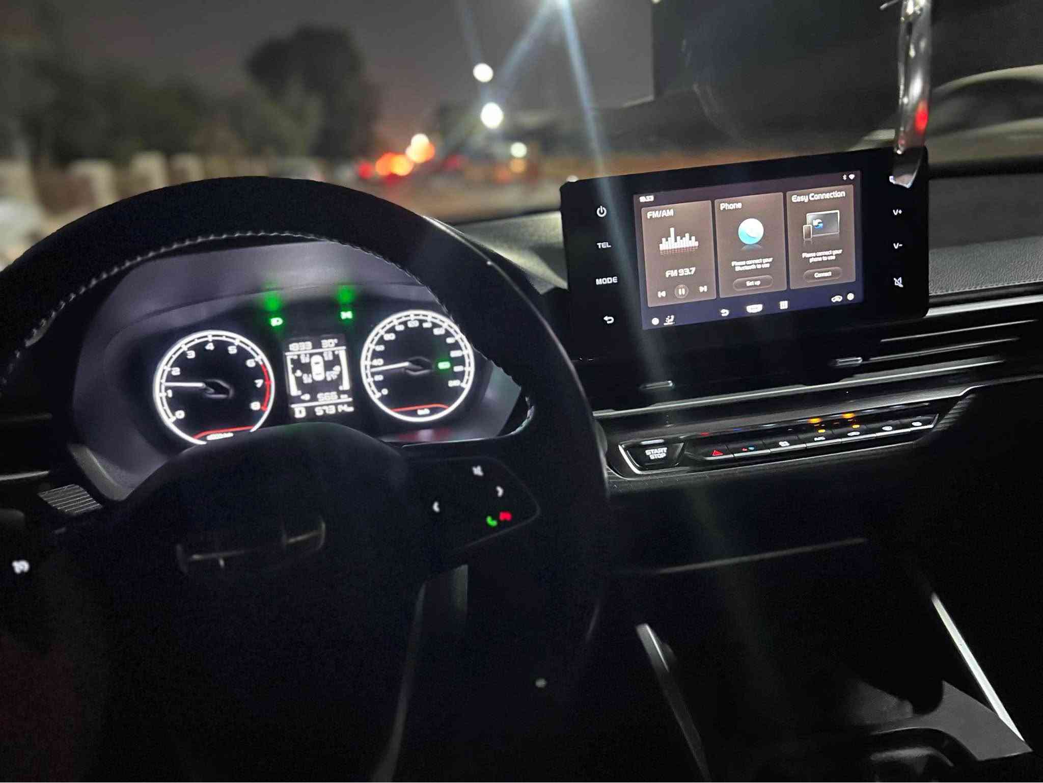 جیلی Geely Emgrand 2024
مواصفات.بەصمە.شاشەو کامێرە.
حساس ویل کڕۆم.شغال.تحدید سورعە.
تەبرید مەرکەزی.لایت وبەگلایت لید.
تەنیا 57  هەزار ڕۆیشتووە. 5 سال زەمان.
مکان  أربيل 
سعر ☎️ .  موبایل    *********** أربيل, العراق
