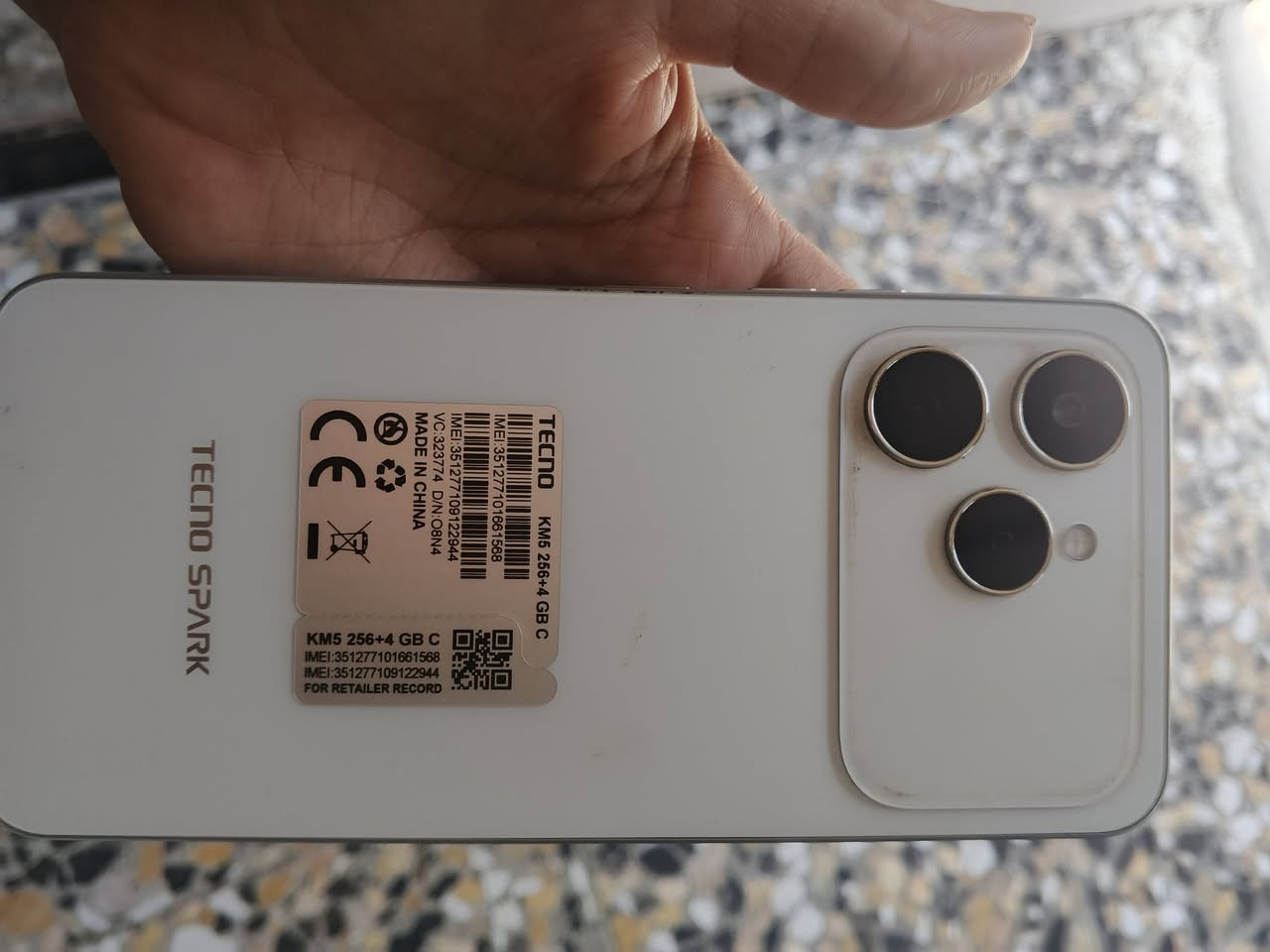 تكنو سبارك 40 • ٢٥٦ • بطارية ٥٢٠٠