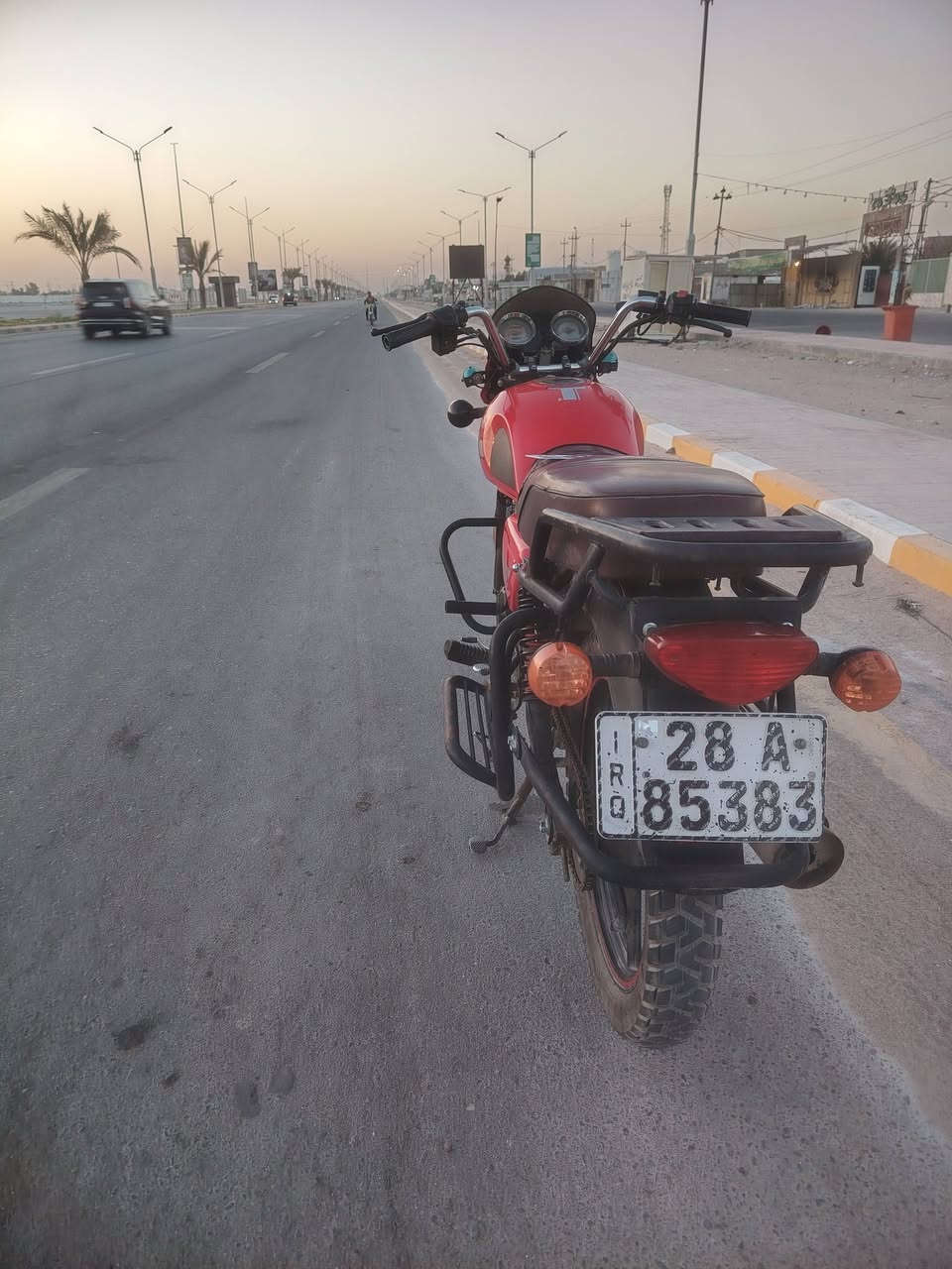 السلام عليكم دراجه سونك موديل 2023 رقم وسنويه نجف دراجه تنقص وتخن الباقي كفالة مكانب طريق كربلاء نجف 
سعر 1600 تواصل ***********

