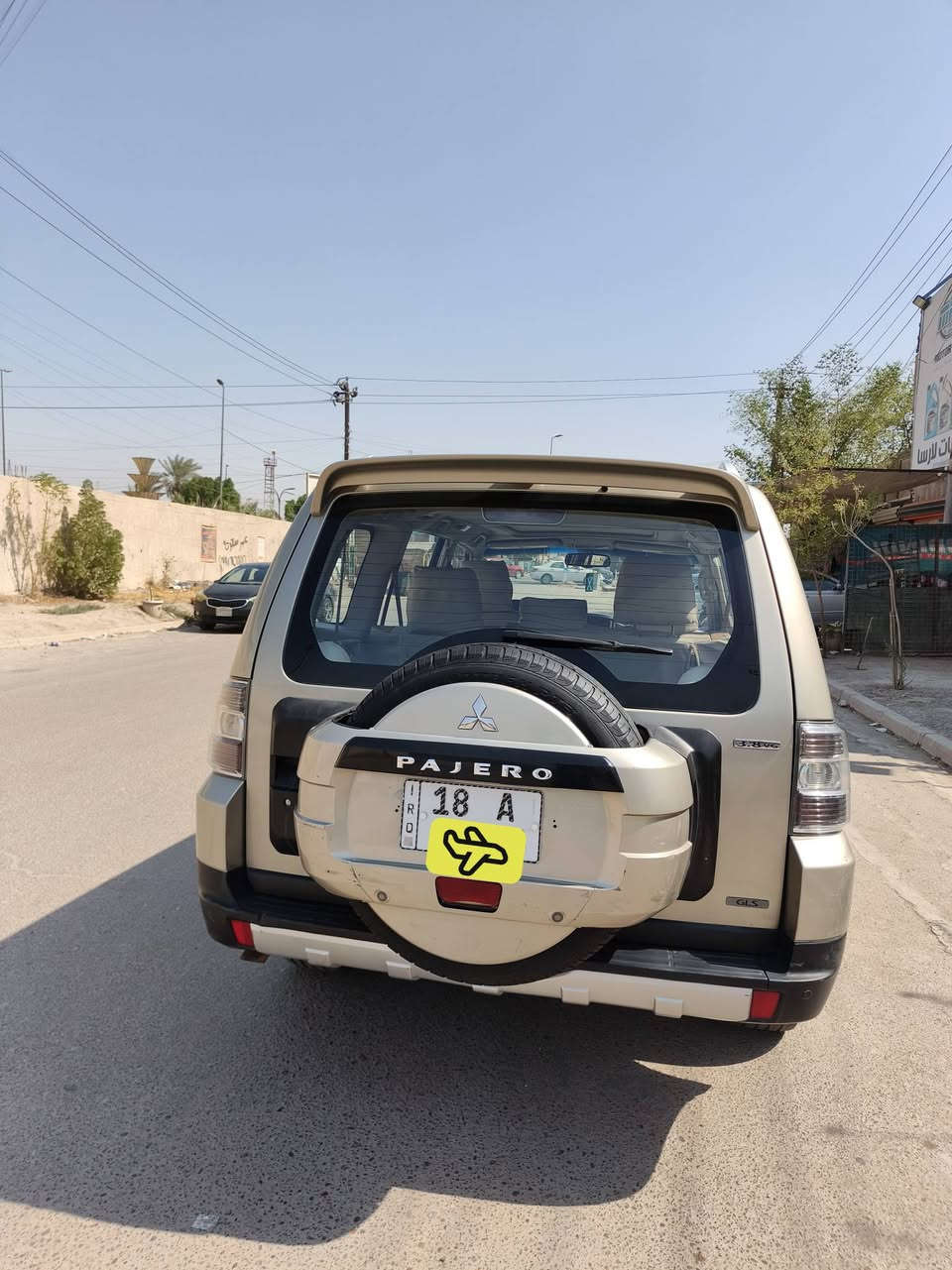باجيرو موديل 2008
محرك 3800
فول مواصفات
تدفئة بالكشن
ثلاجة بالحصان
دفلوك (قفل الدفرنس)
دمام (نظام روكفورد الصوتي)
لايت زينون
زراك لايت
حساس خلفي
سيارة بيها بس الجاملغ الامامي بارد فقط
سعرها 120 وبيها مجال للشراي ويتدلل
متوفر واتساب
***********
