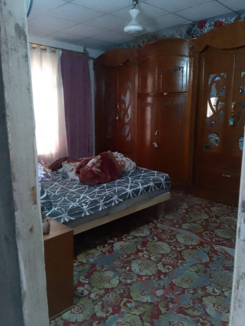 دار، بلدية للبيع 
مساحه٢٠٠  متر طابق ونص
يتكون من ٣غرف نوم
غرفتين جوه وصاله واستبقال وصحيات ومطبخ وطارمه وغرفه فوك  والطابق الاخير سطح
 ⭕البيت   بلديه بي موافقه ورقم دار ومعامله واصله لتقييم
العنوان كربلا حي الغدير قرب الكراج الاخير خامس بيت عن الشارع
مكانه مرتب خالي من العشوائيات والشوارع المحفرة
السعر40 وبي مجال
أرجو التواصل واتساب سيتم تحويلك هنالك لراعي الملك مباشر
***********
