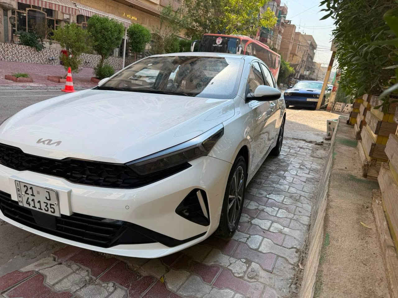 السلام عليكم
كيا كي 3  2025 ماشيه17الف 
مرقم سليمانيه  الدولي الجديد 🚨

المواصفات ✅

1-بصمه تشغيل
2-بصمه ابواب 
3-فتحه سلايد 
4-مري شفط 
5-كشنات جلد 
6-شاشة وكامرة 
7-هند بريك بصمه 
8-عداد ديجتال 
9-مكينه 1500 دبل نوزل 
10- اريل نفكيشن 
11- ويل كب 16 
وبعد بيها مواصفات 🫣
السعر 143 
مكان السياره بغداد كرادة 
رقم الهاتف *********** بغداد, العراق
