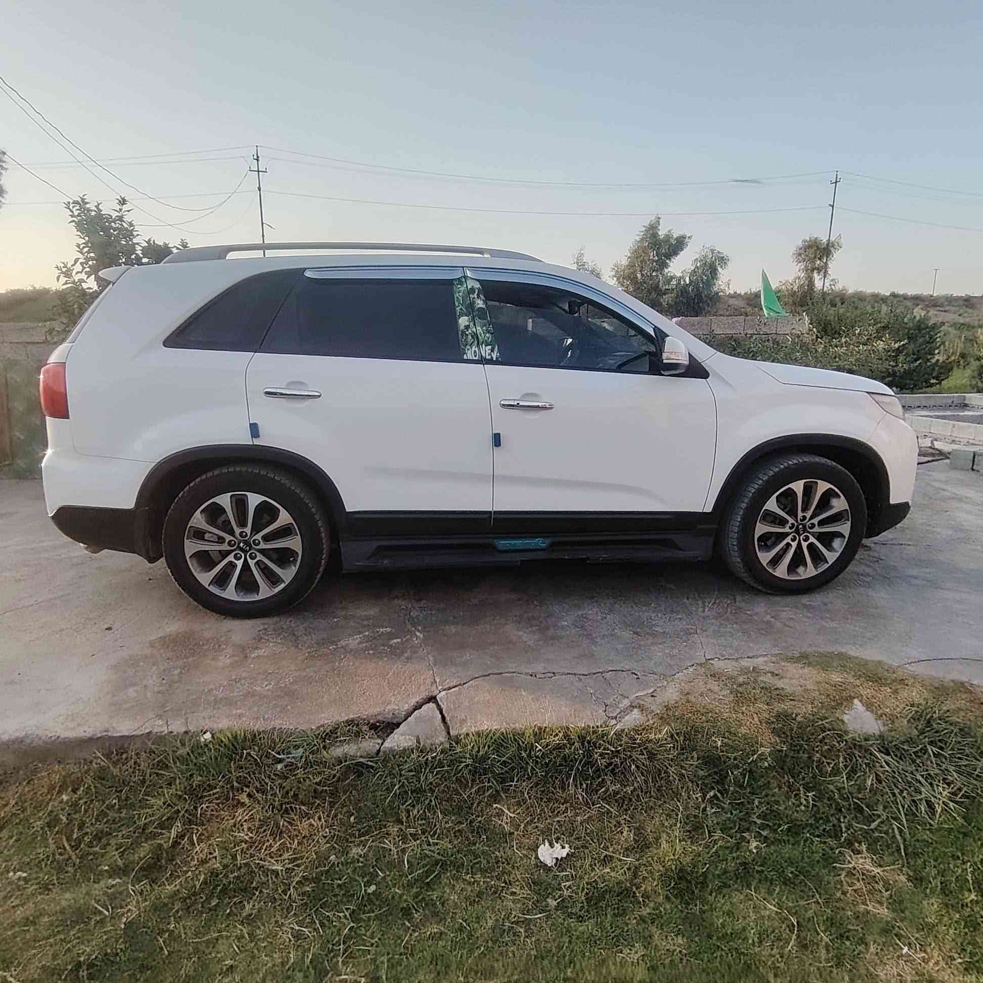 سلام عليكم سورنتو خليجي موديل ٢٠١٥ رقم بغداد محرك ٦ سبعه راكب مكفوله من ضربه من صبغ ماشيه 150 السعر 180 بيه مجال مكان صلاح الدين بلد ***********

