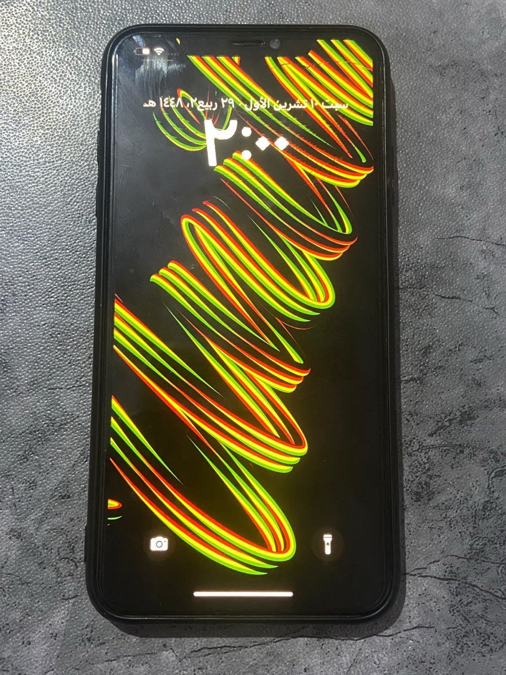 آيفون XS ماكس • ٥١٢ • شاشه كسر خفيف
